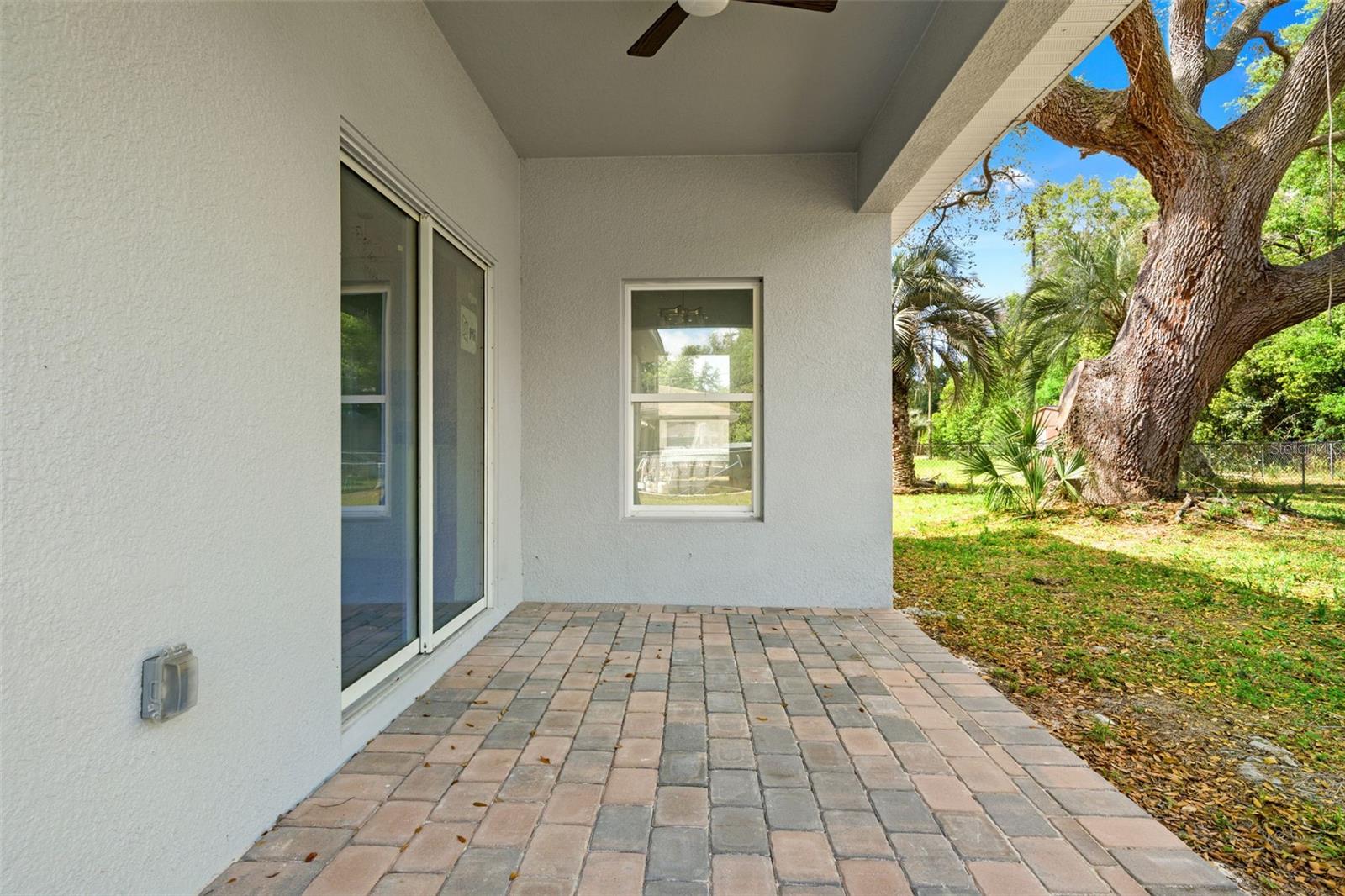 Image 28 of 37 For 179 Jenkins Avenue