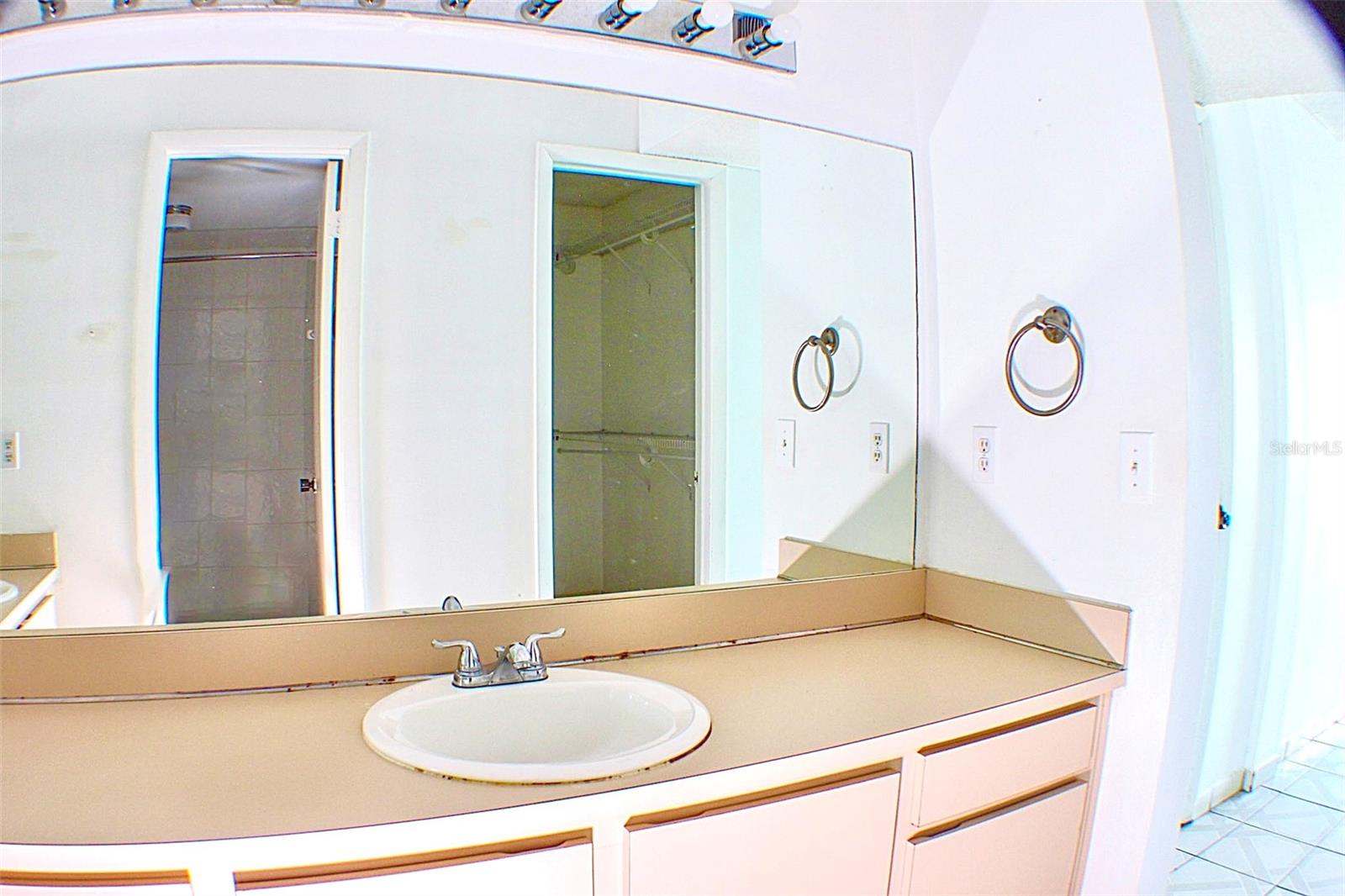 Image 15 of 22 For 5900 127th Avenue 3213