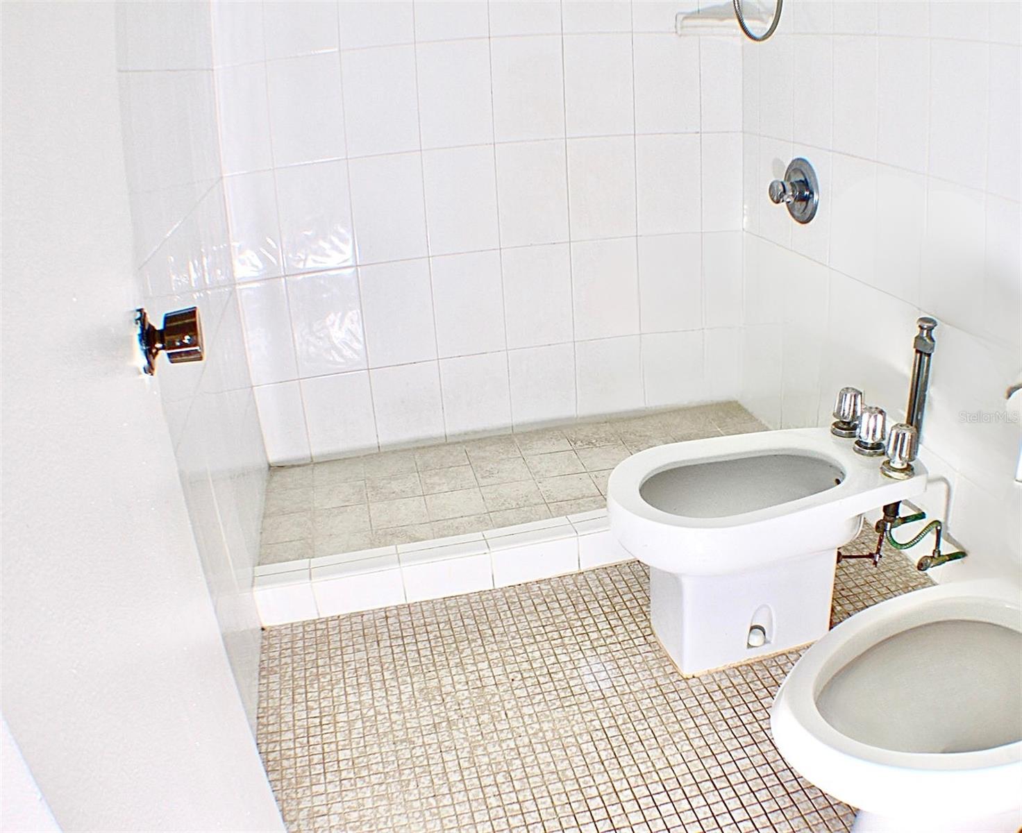 Image 16 of 22 For 5900 127th Avenue 3213