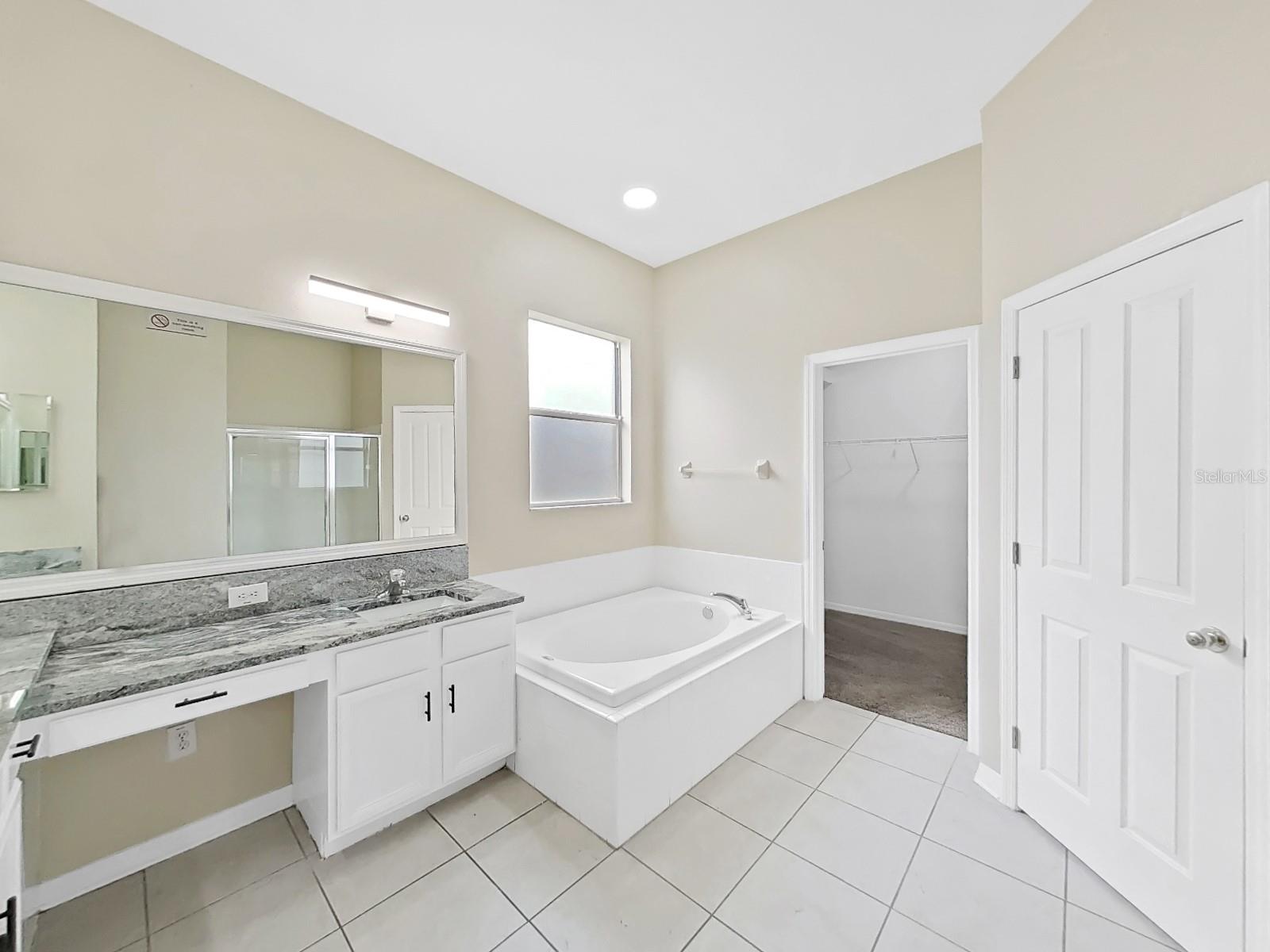 Image 27 of 46 For 4644 Braesgate Court