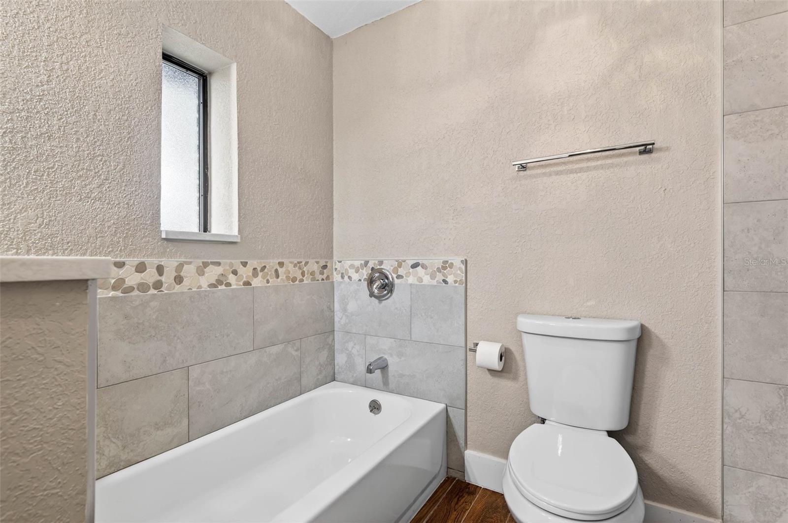 Image 28 of 48 For 6535 Brentwood Drive