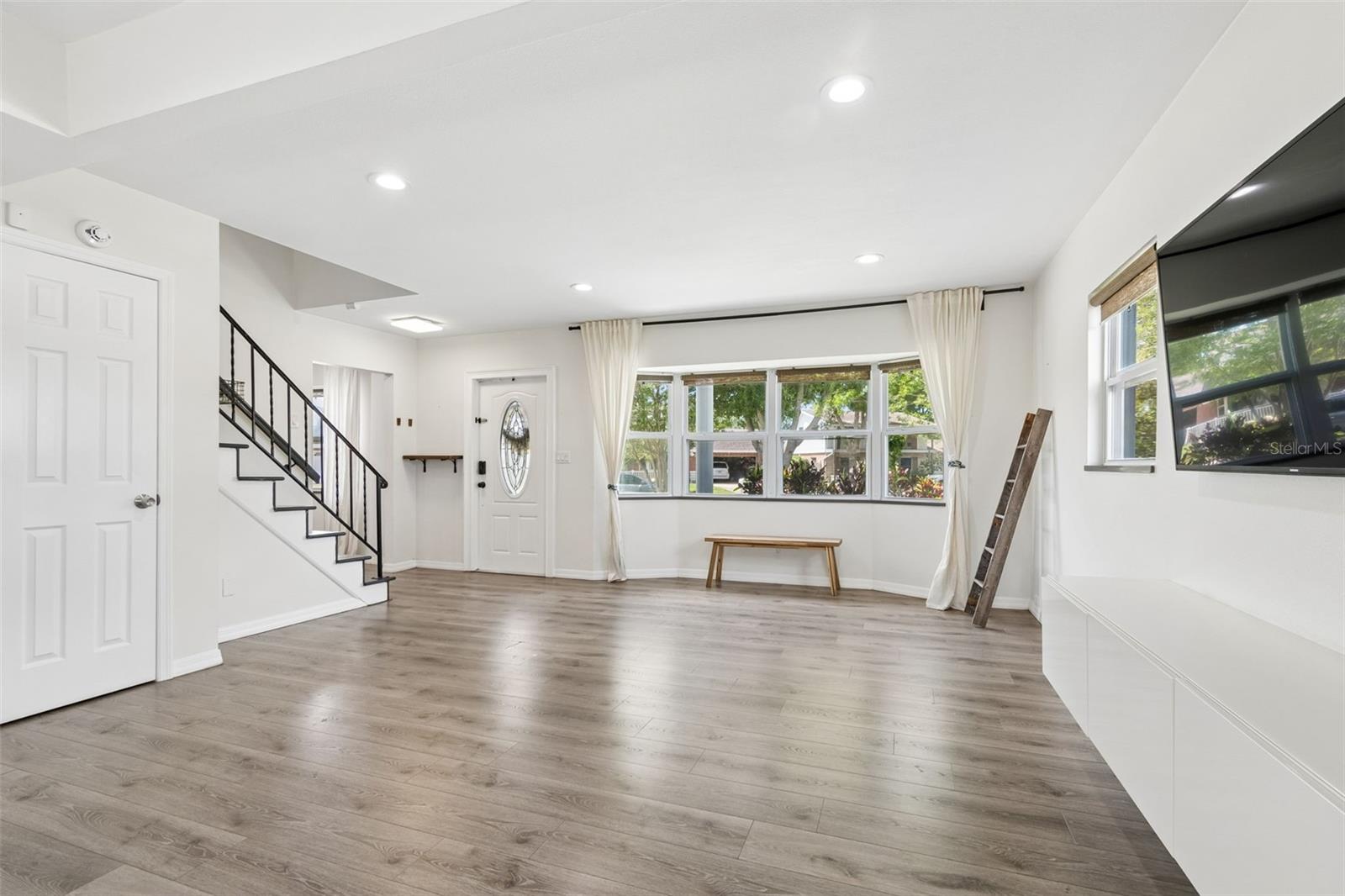 Image 10 of 68 For 8043 124th Street