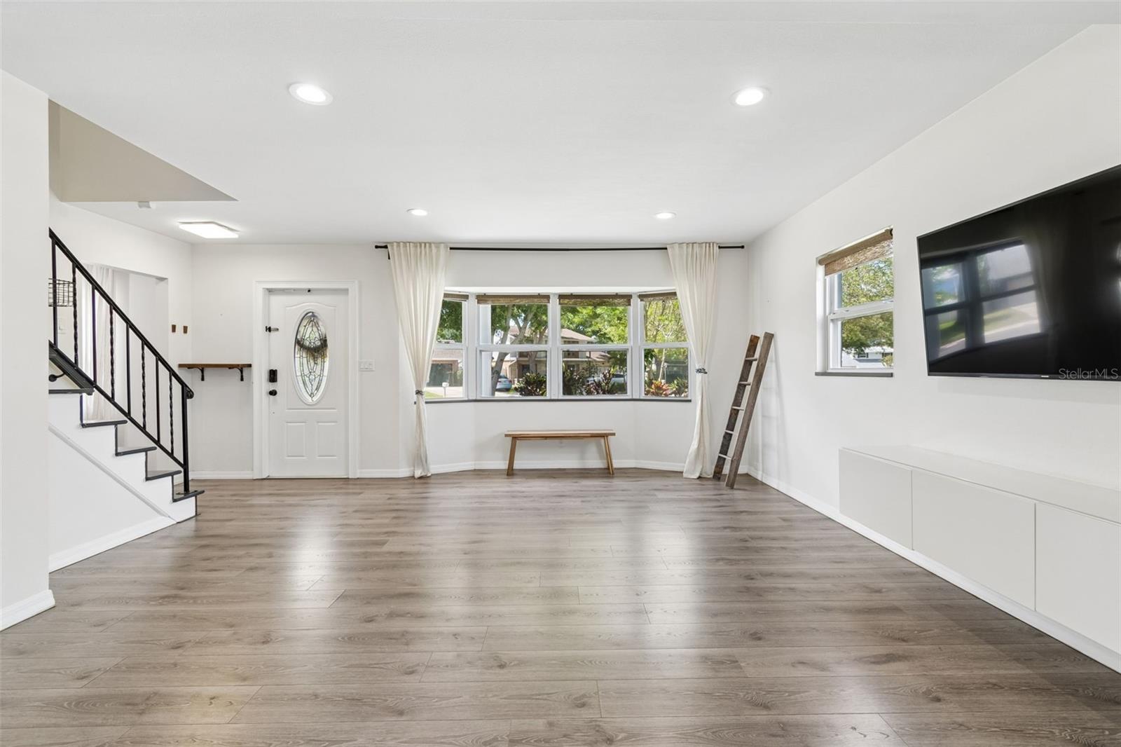 Image 11 of 68 For 8043 124th Street