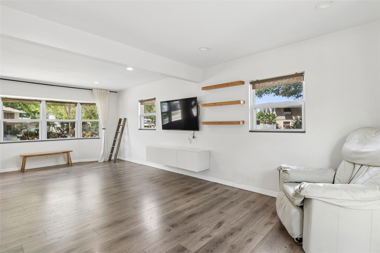 Image 15 of 68 For 8043 124th Street