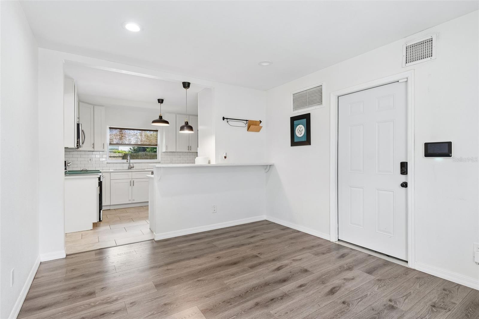 Image 18 of 68 For 8043 124th Street