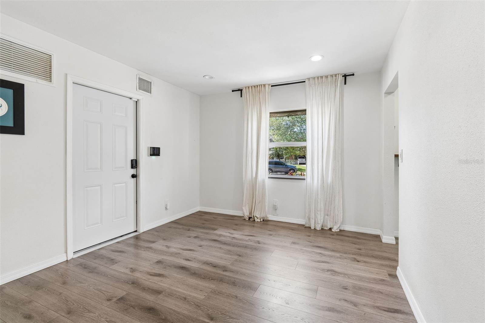 Image 21 of 68 For 8043 124th Street