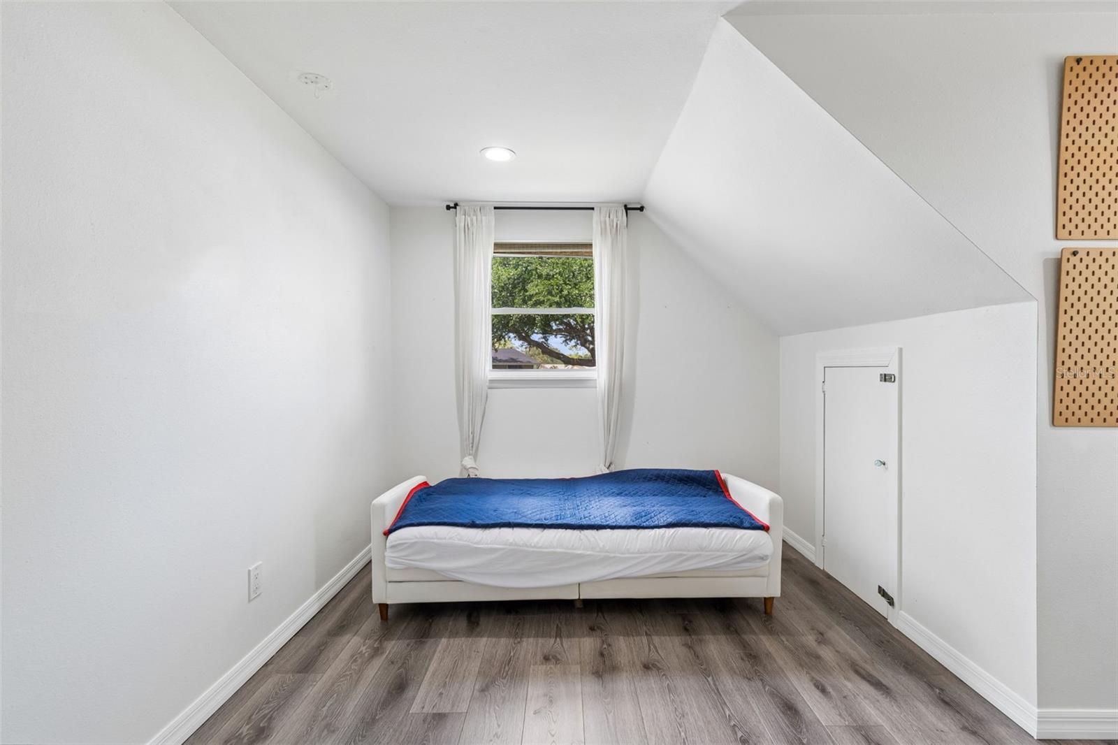 Image 40 of 68 For 8043 124th Street