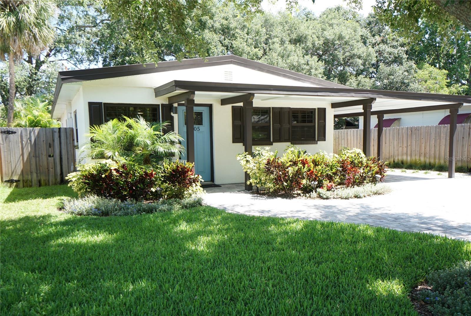 Image 2 of 20 For 3205 Ballast Point Boulevard