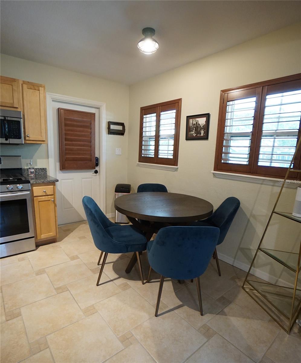 Image 7 of 20 For 3205 Ballast Point Boulevard