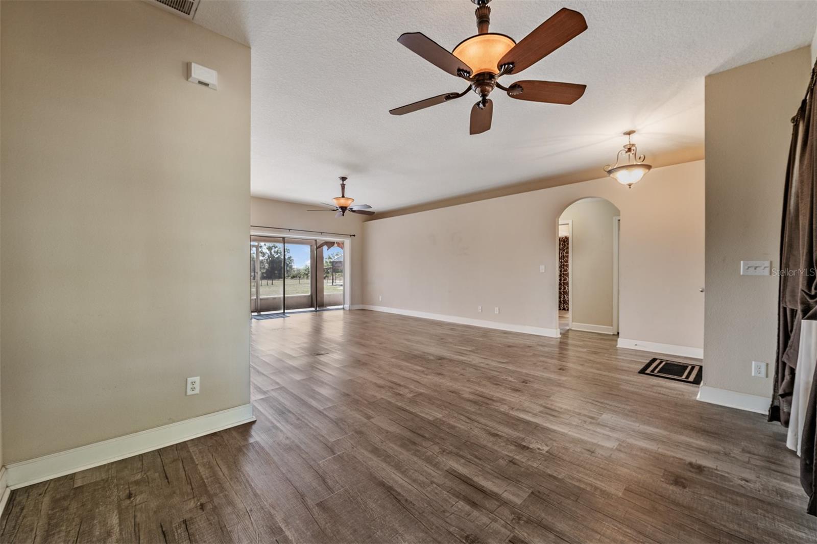 Listing photo id 9 for 17216 Alderman Turner Road