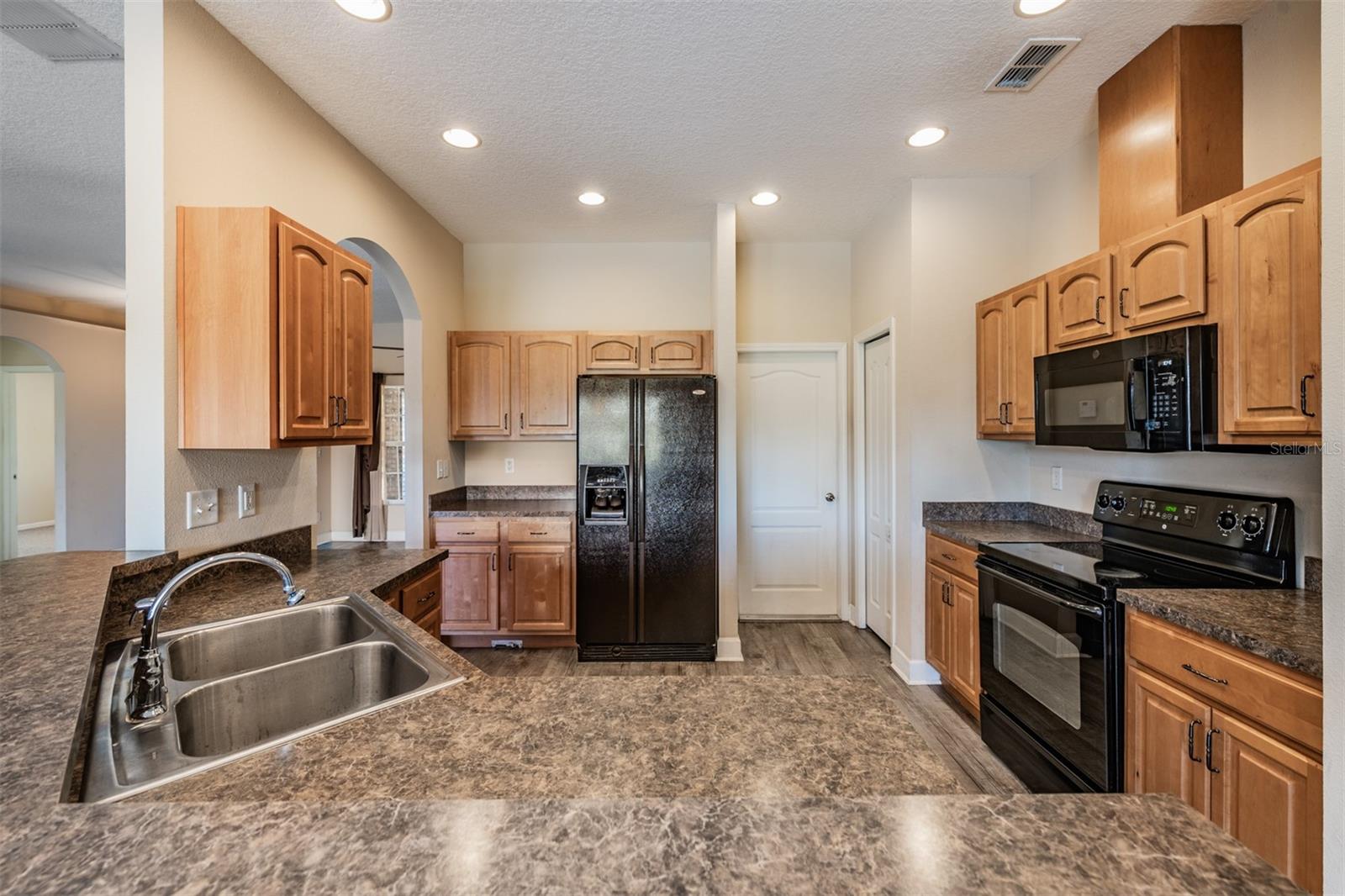 Listing photo id 15 for 17216 Alderman Turner Road