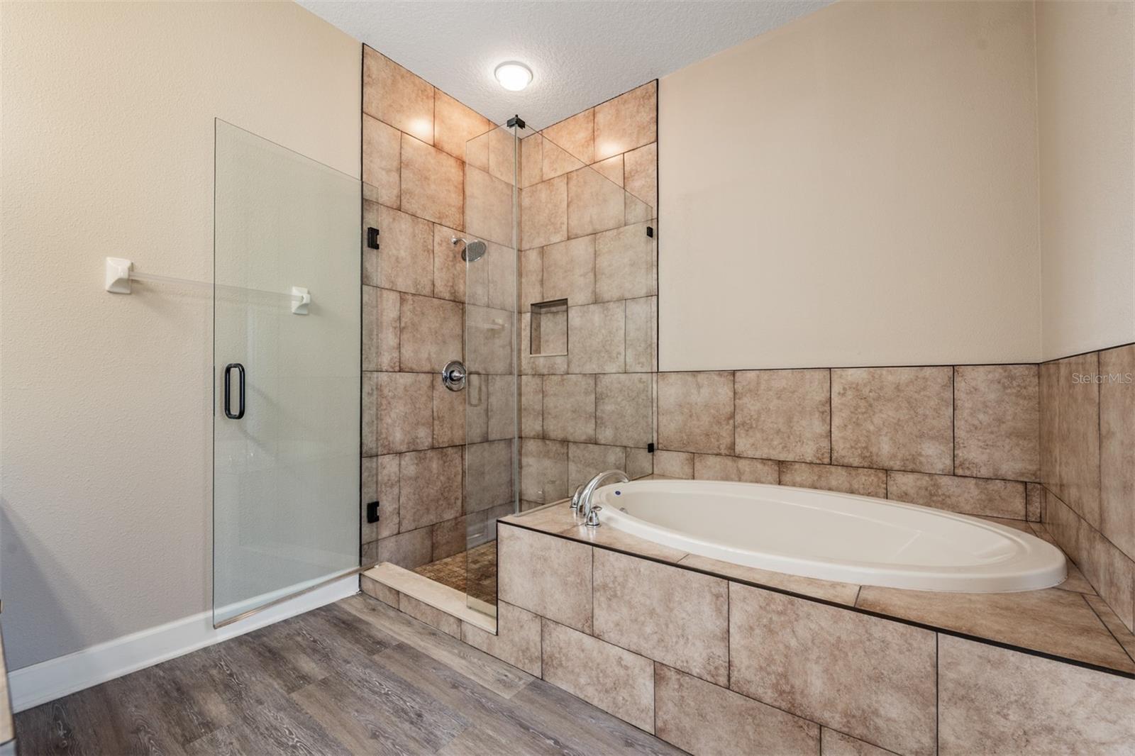 Listing photo id 24 for 17216 Alderman Turner Road