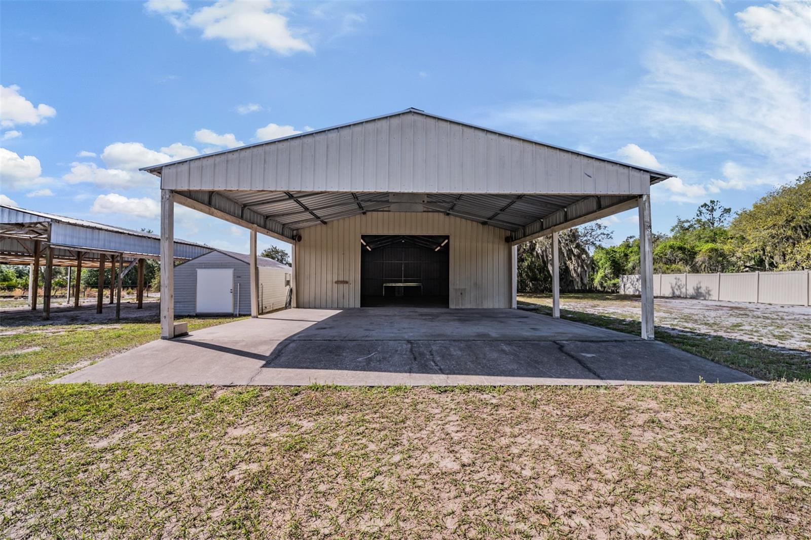 Listing photo id 38 for 17216 Alderman Turner Road