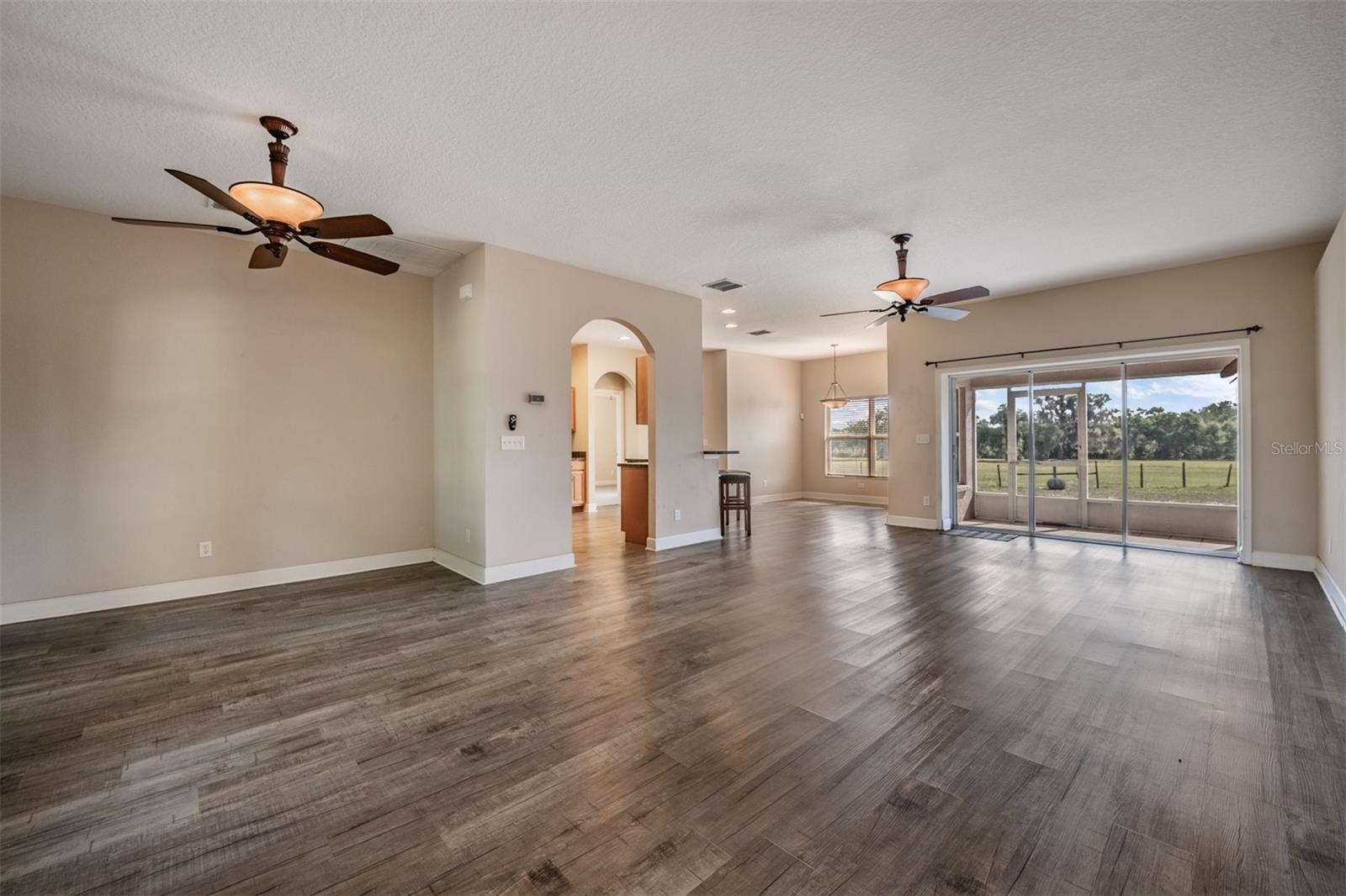 Listing photo id 5 for 17216 Alderman Turner Road