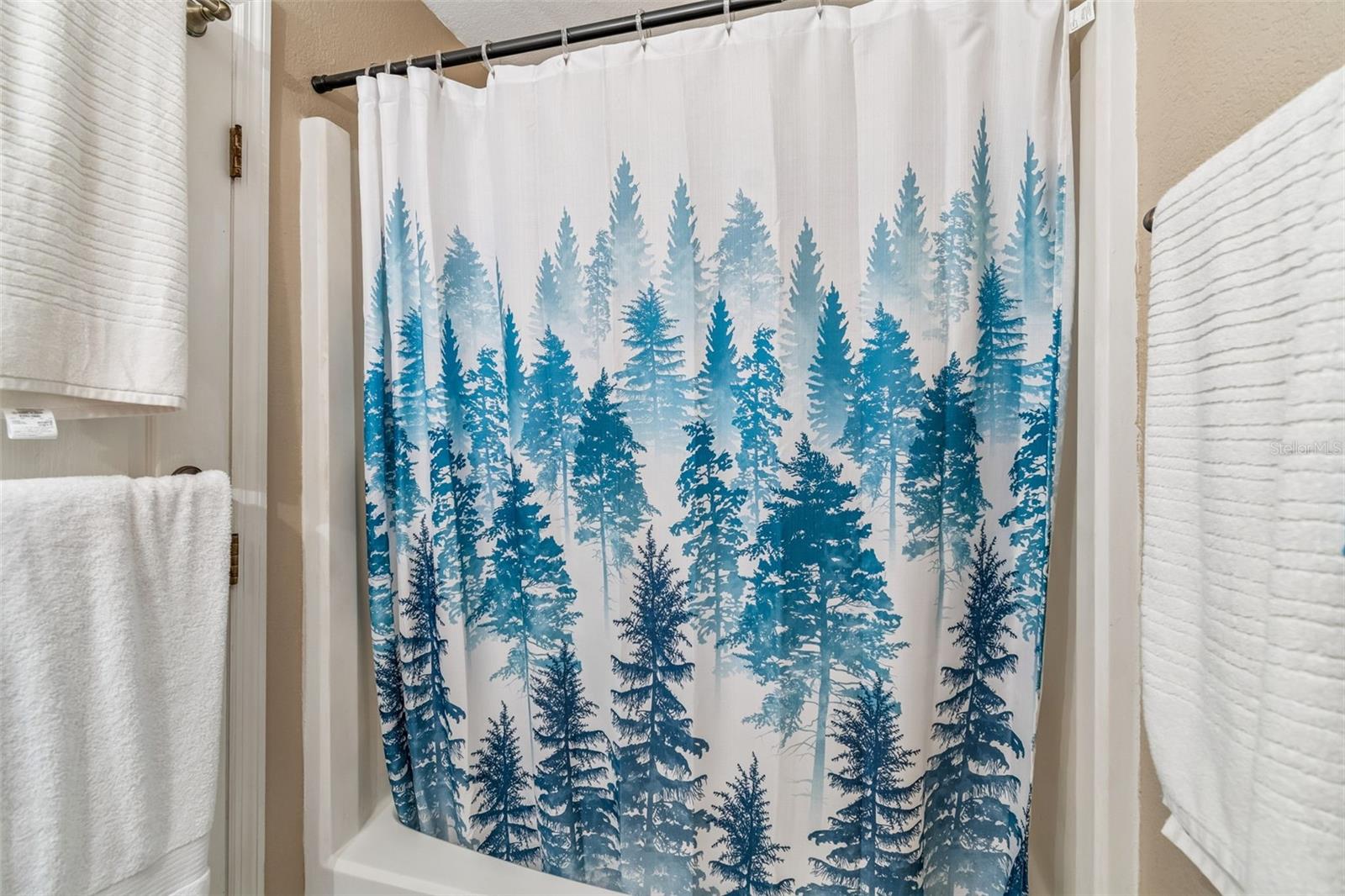 Image 18 of 45 For 229 Red Maple Place