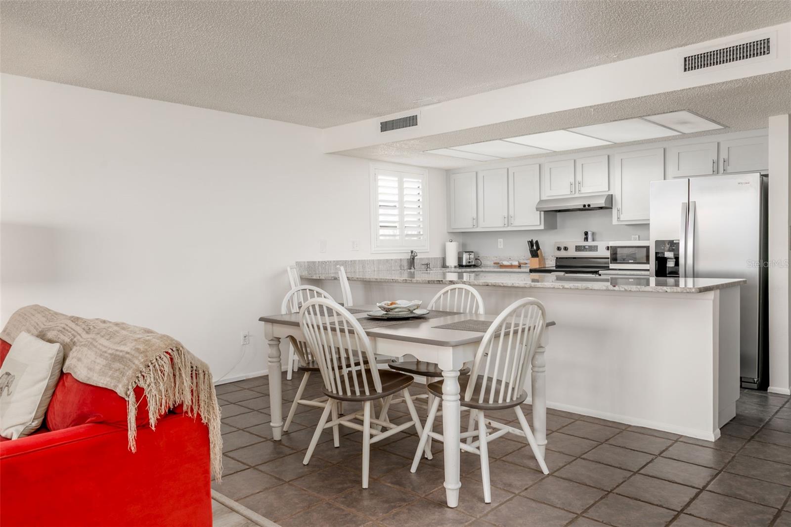 Image 18 of 45 For 19812 Gulf Boulevard 4