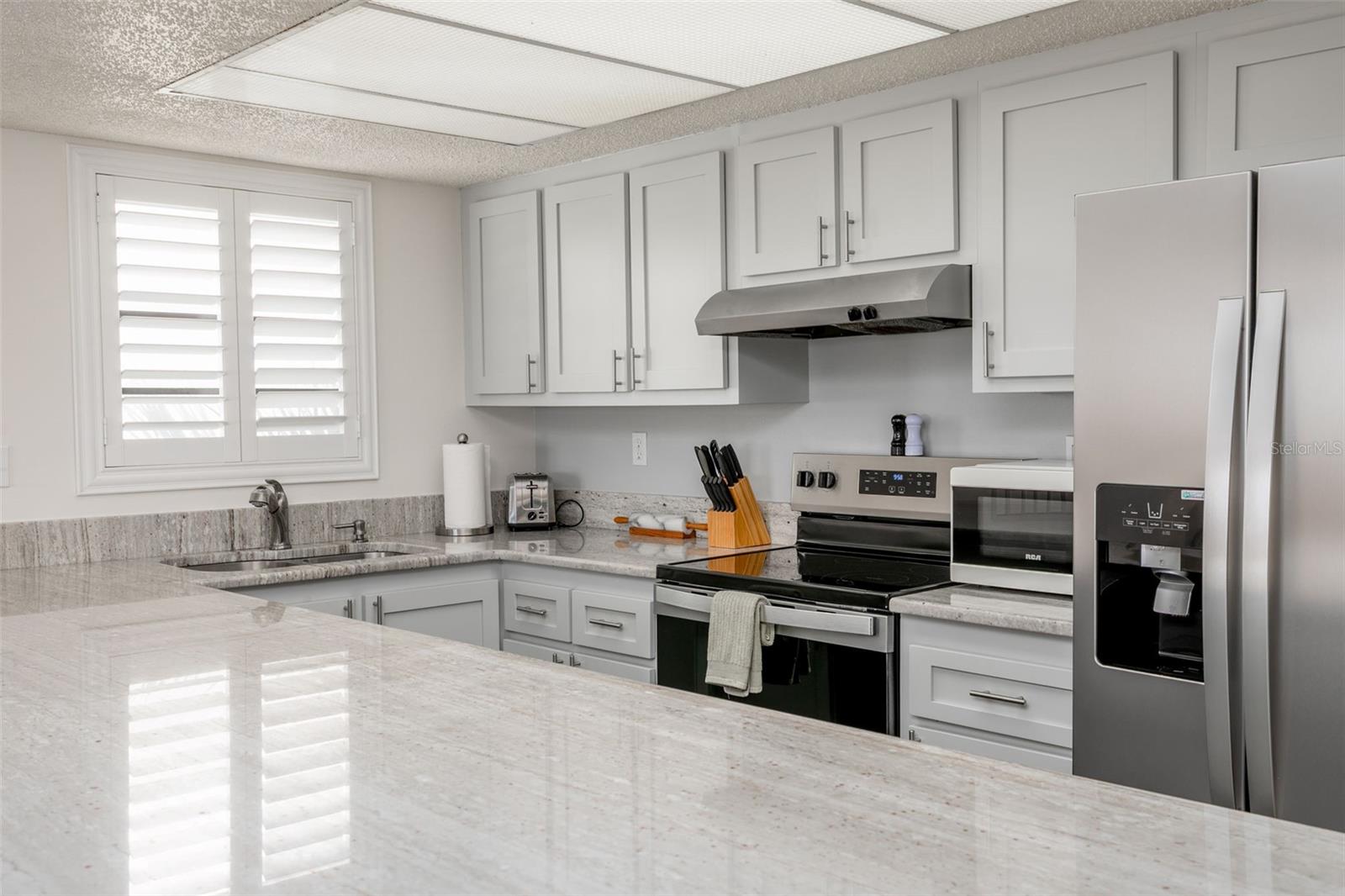 Image 20 of 45 For 19812 Gulf Boulevard 4