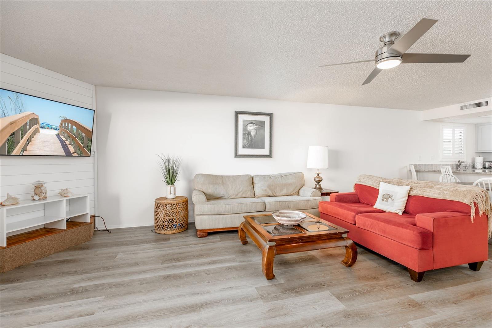 Image 9 of 45 For 19812 Gulf Boulevard 4