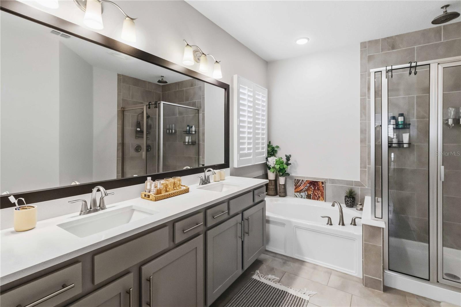 Image 13 of 31 For 9545 Park Village Drive