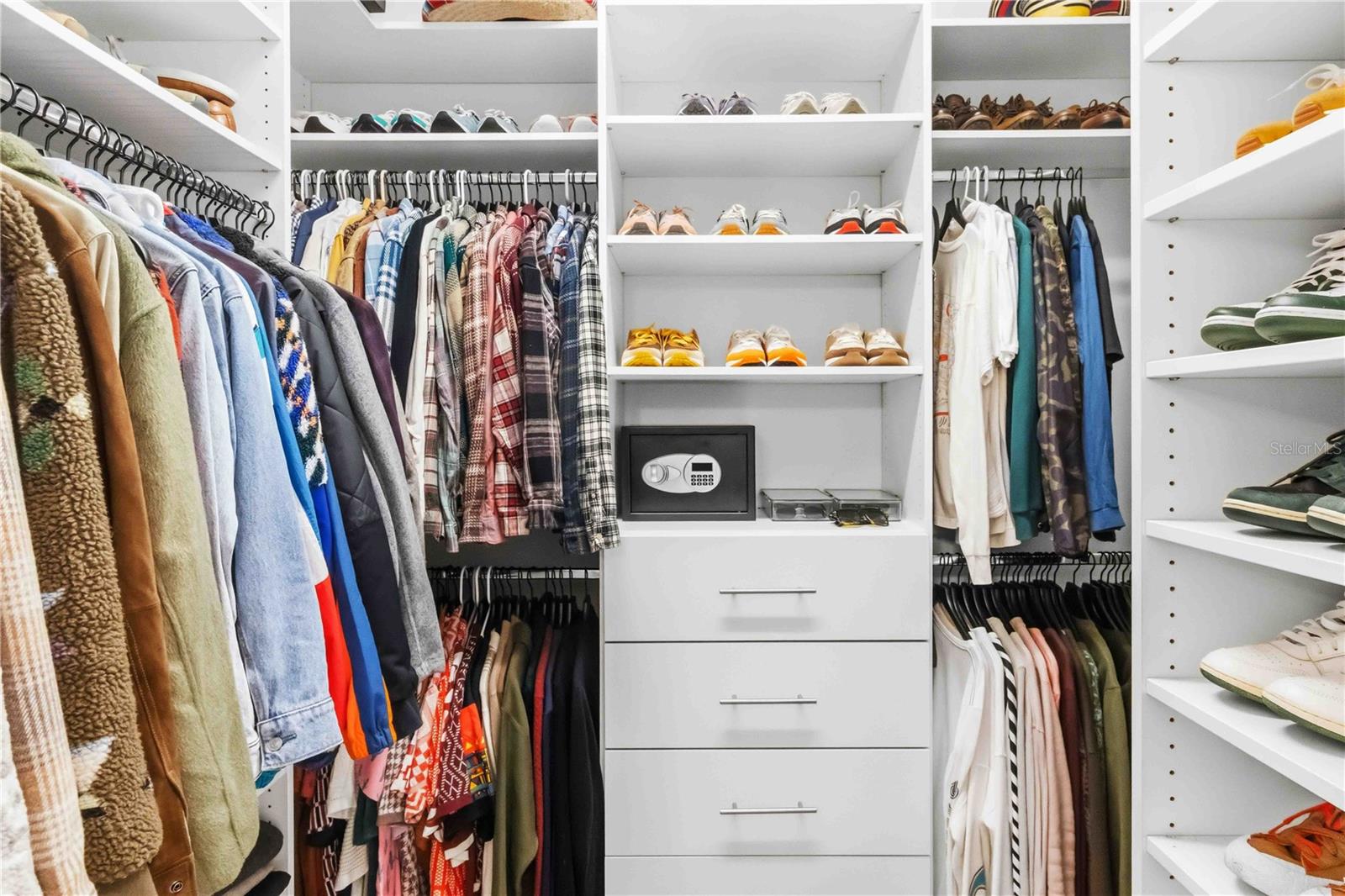 Image 15 of 31 For 9545 Park Village Drive