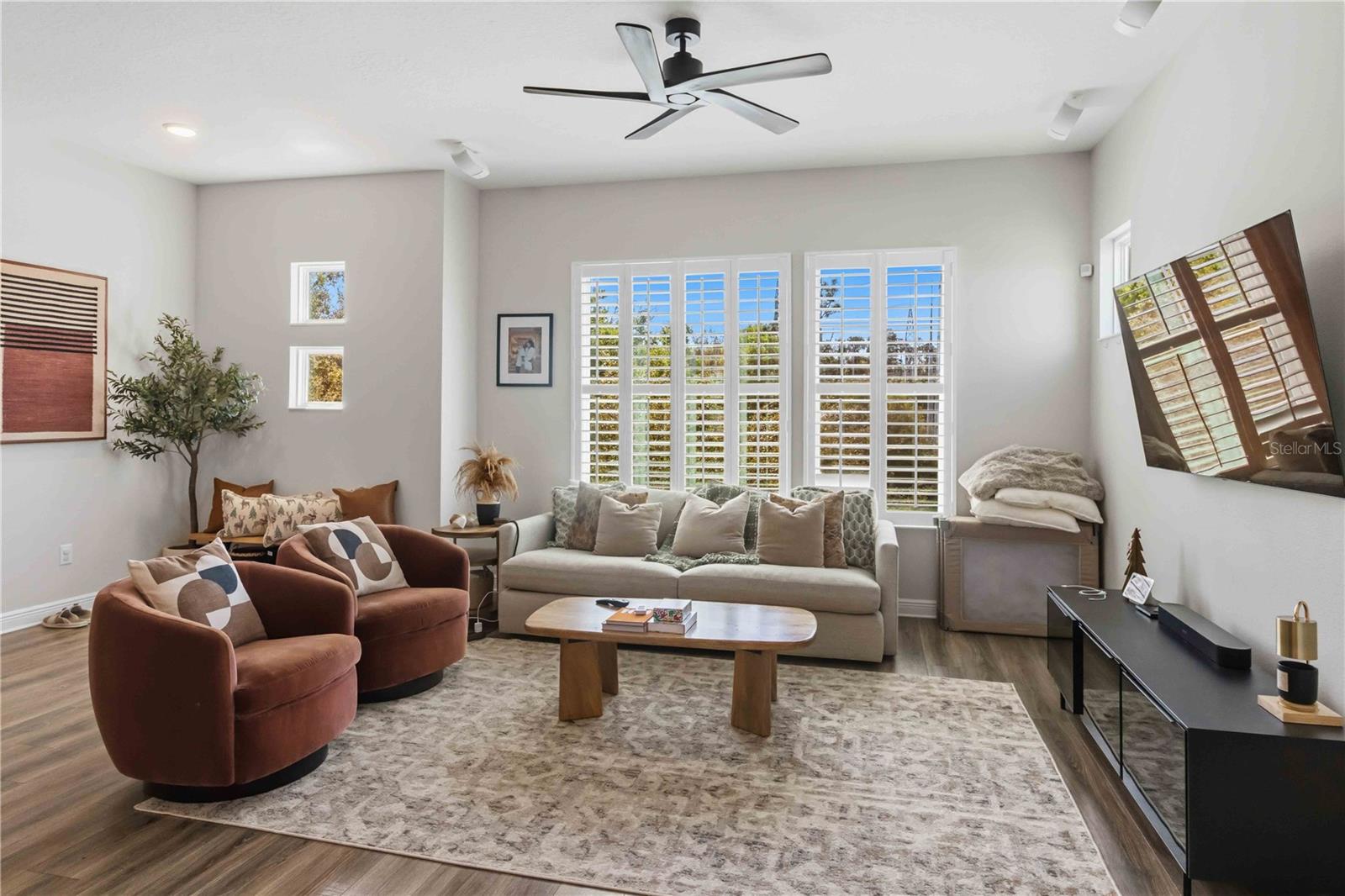 Image 3 of 31 For 9545 Park Village Drive