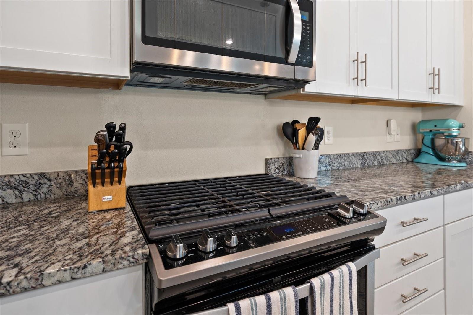 Image 12 of 67 For 11827 Blamey Trail