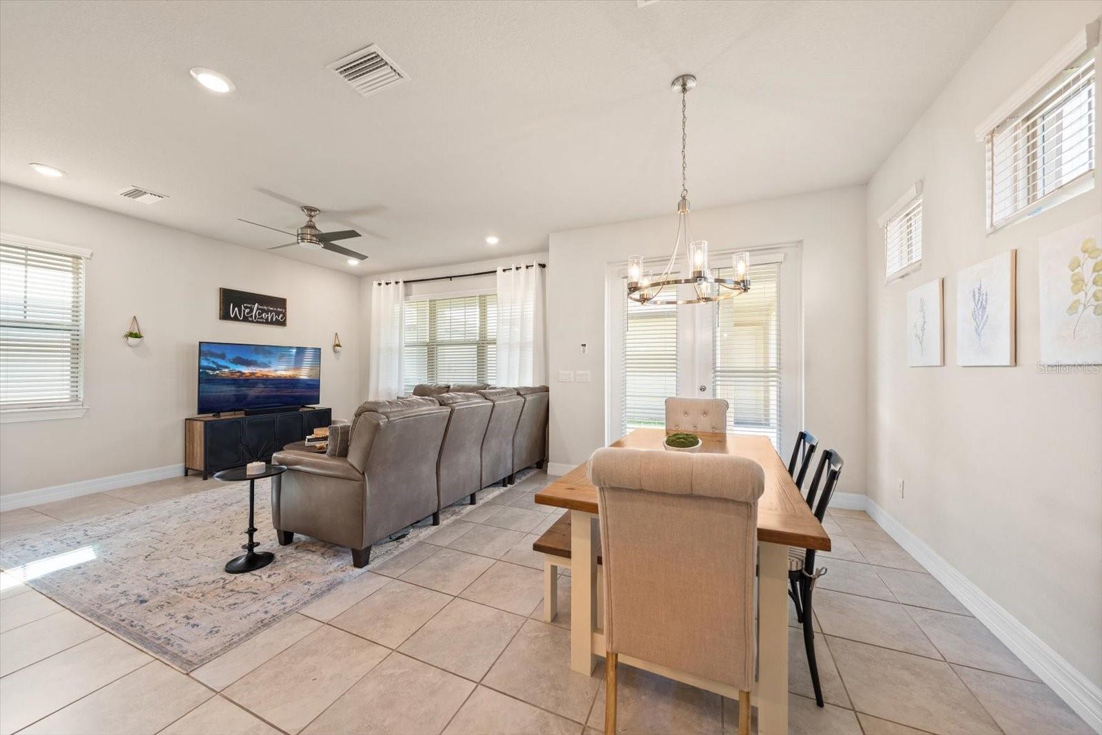 Image 14 of 67 For 11827 Blamey Trail