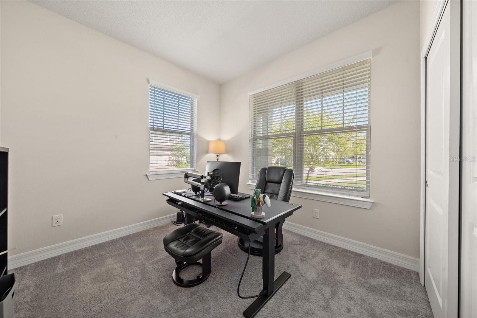 Image 18 of 67 For 11827 Blamey Trail