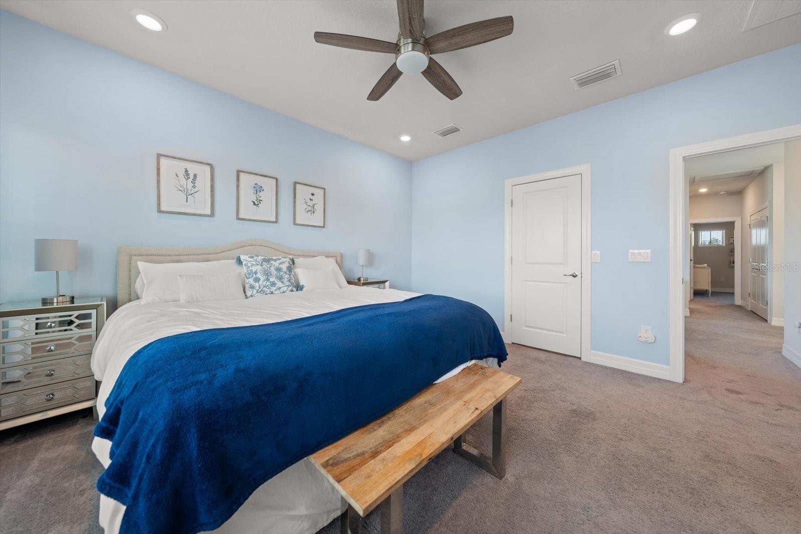 Image 24 of 67 For 11827 Blamey Trail