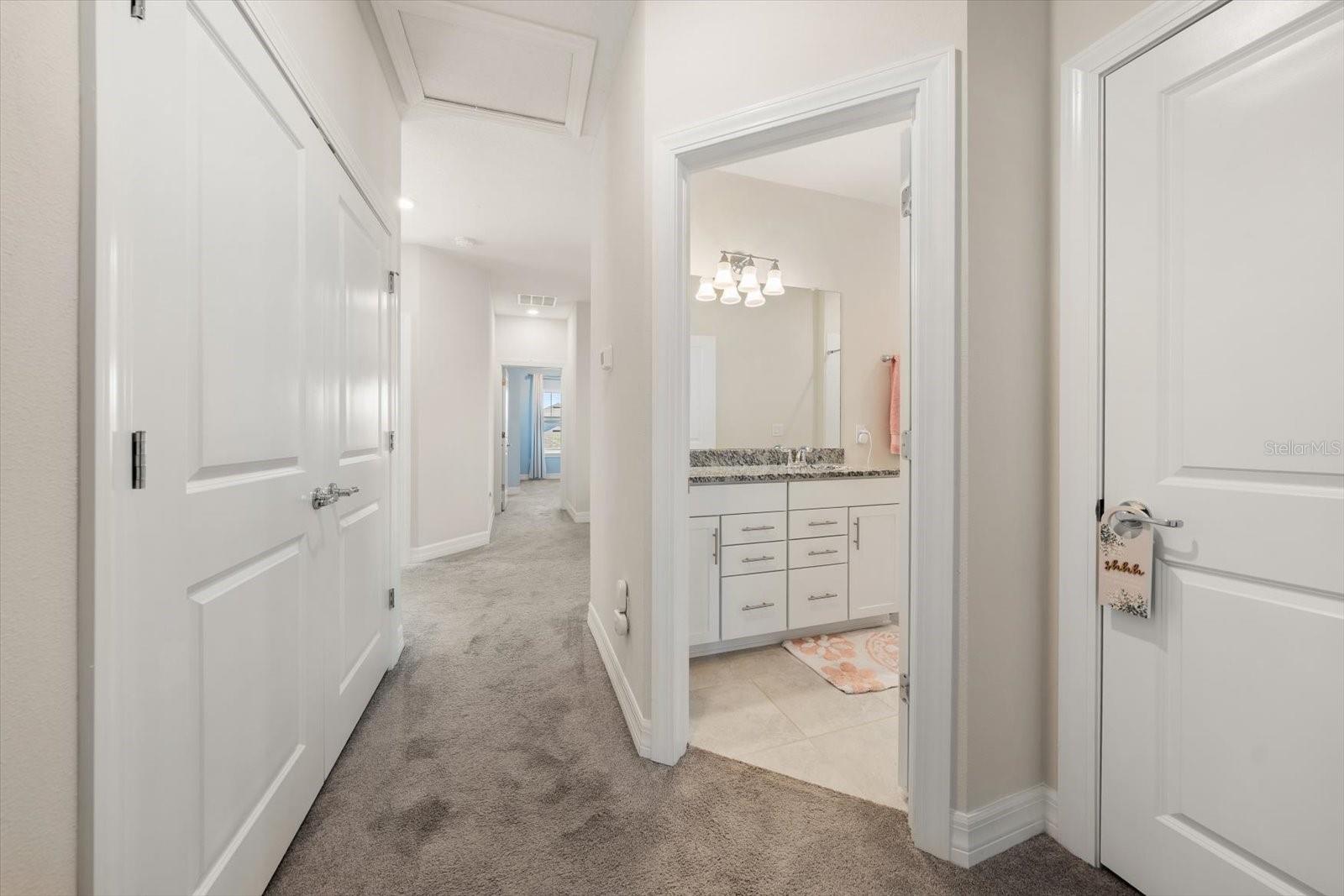 Image 32 of 67 For 11827 Blamey Trail