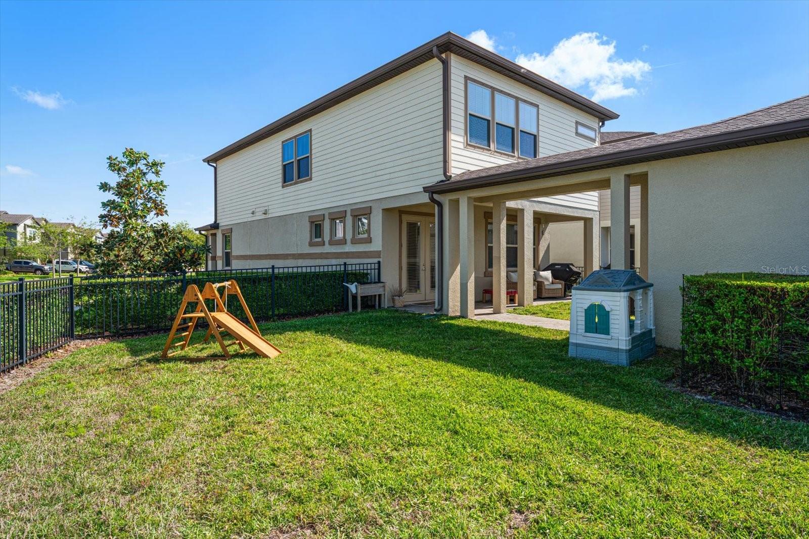 Image 39 of 67 For 11827 Blamey Trail