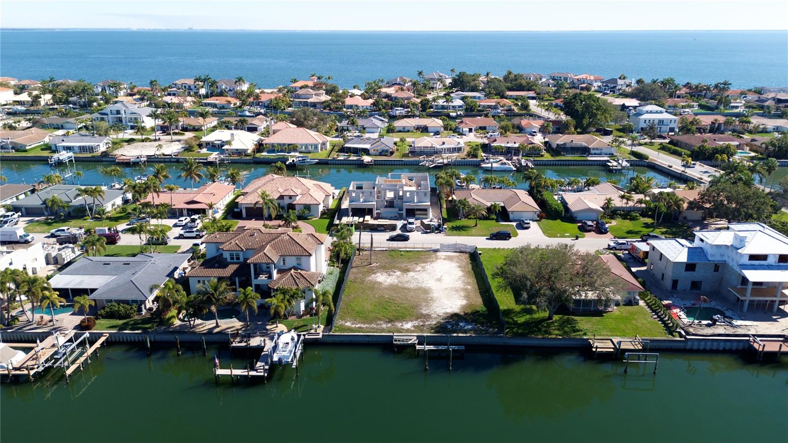 Listing photo id 1 for 2019 Illinois Avenue Ne