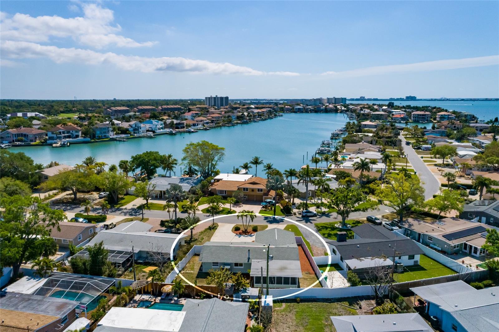 Image 30 of 35 For 2107 Dolphin Boulevard S