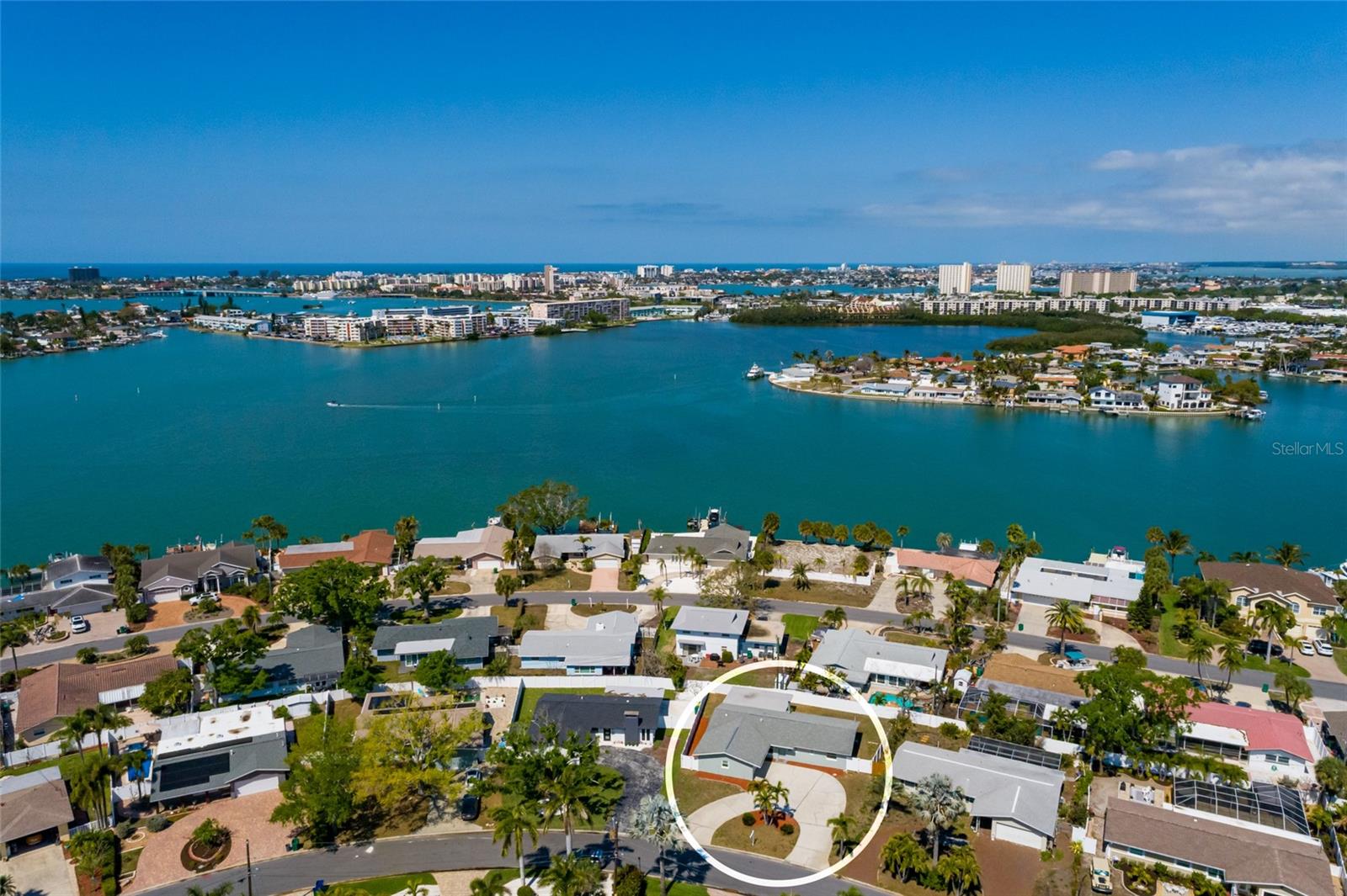 Image 31 of 35 For 2107 Dolphin Boulevard S