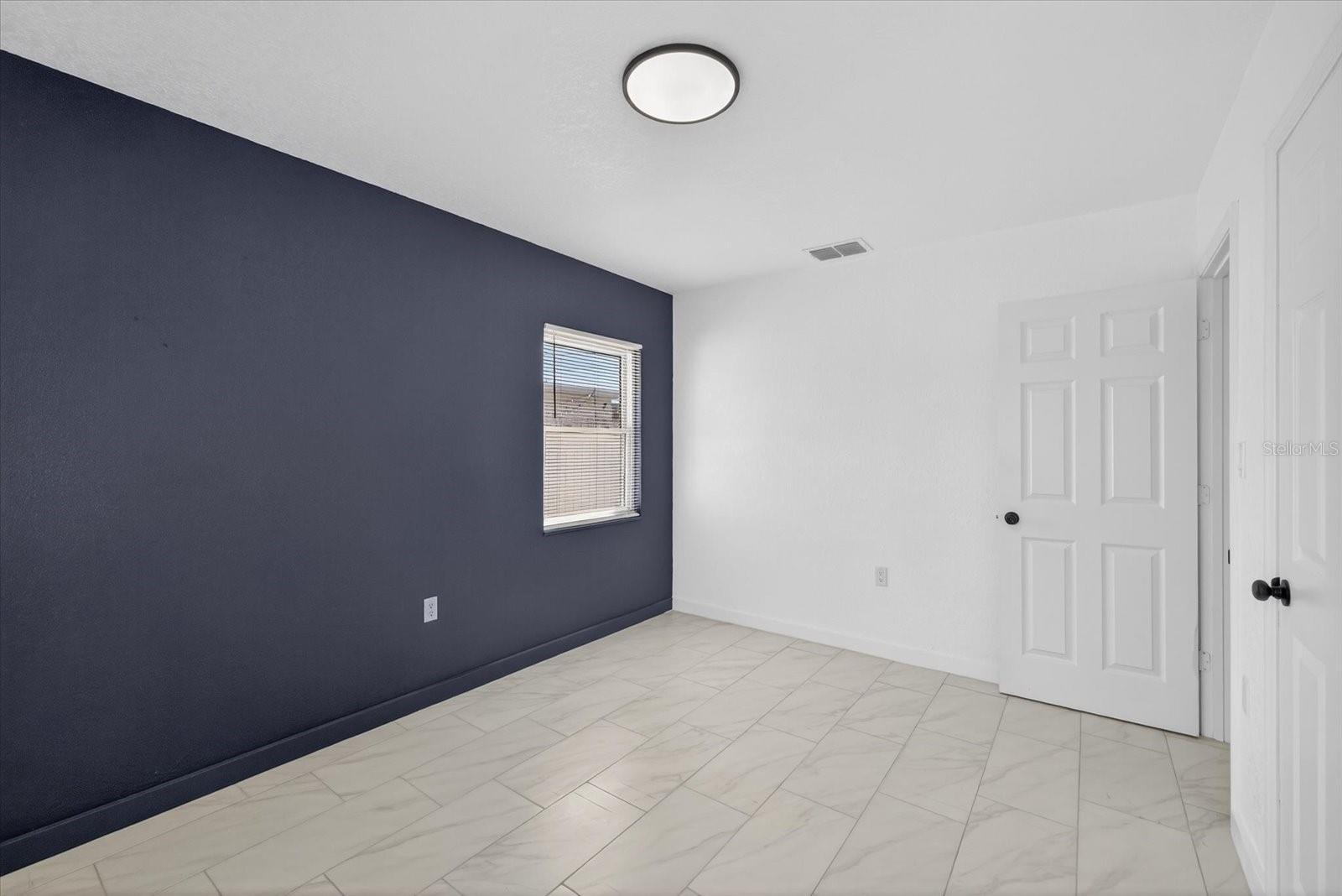 Image 16 of 53 For 7806 Jamaica Street