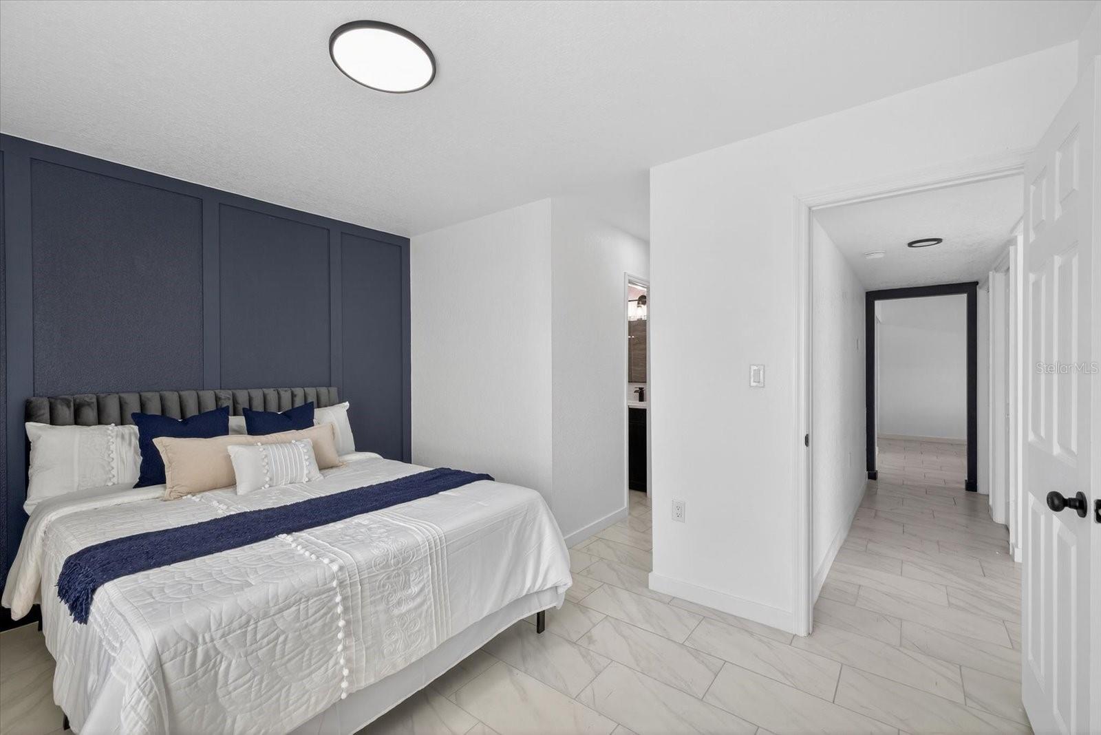 Image 18 of 53 For 7806 Jamaica Street