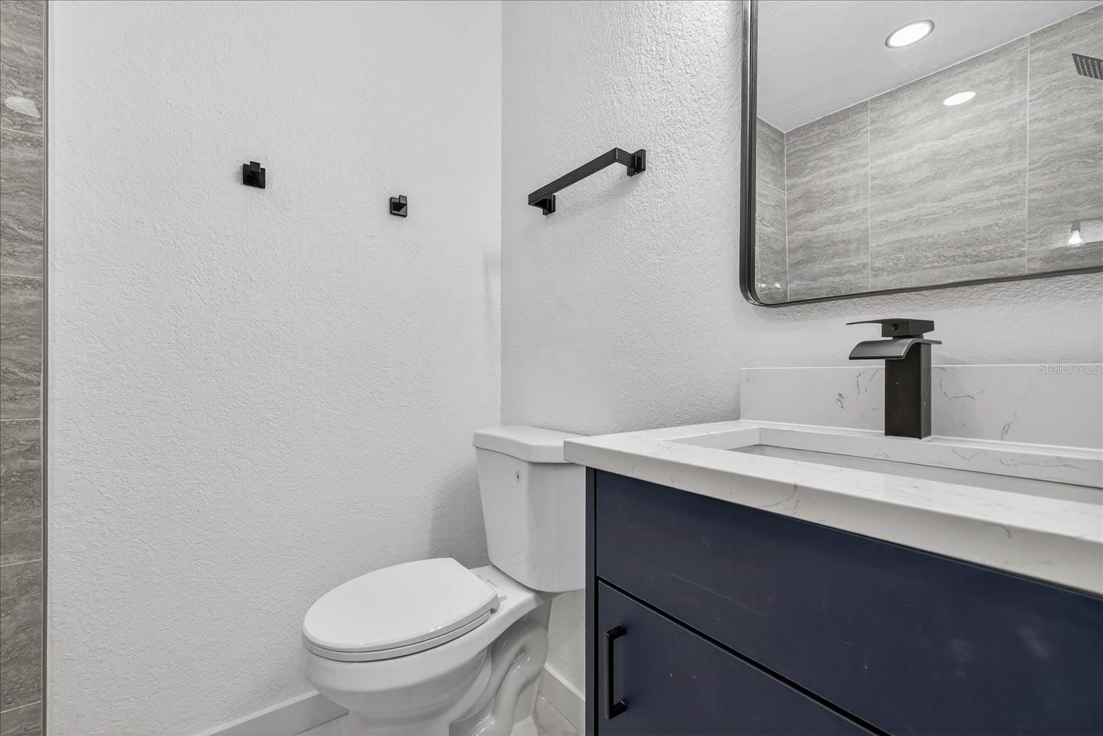 Image 19 of 53 For 7806 Jamaica Street