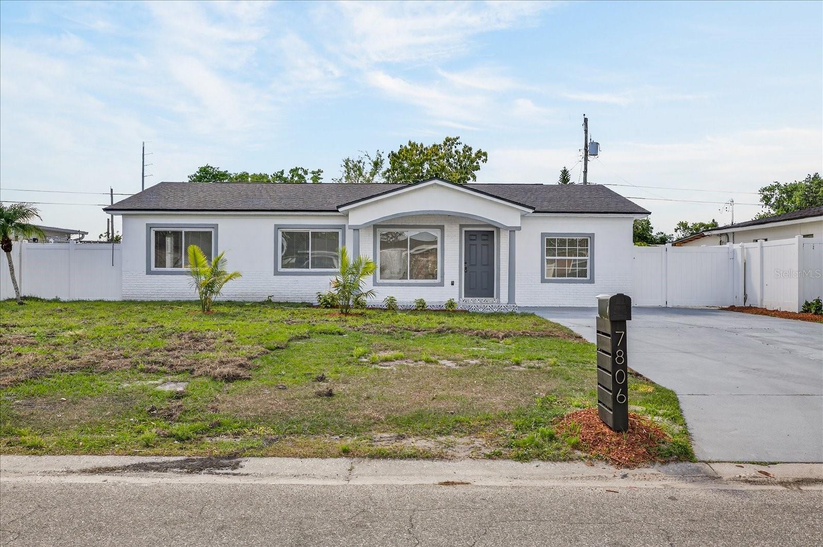 Image 2 of 53 For 7806 Jamaica Street