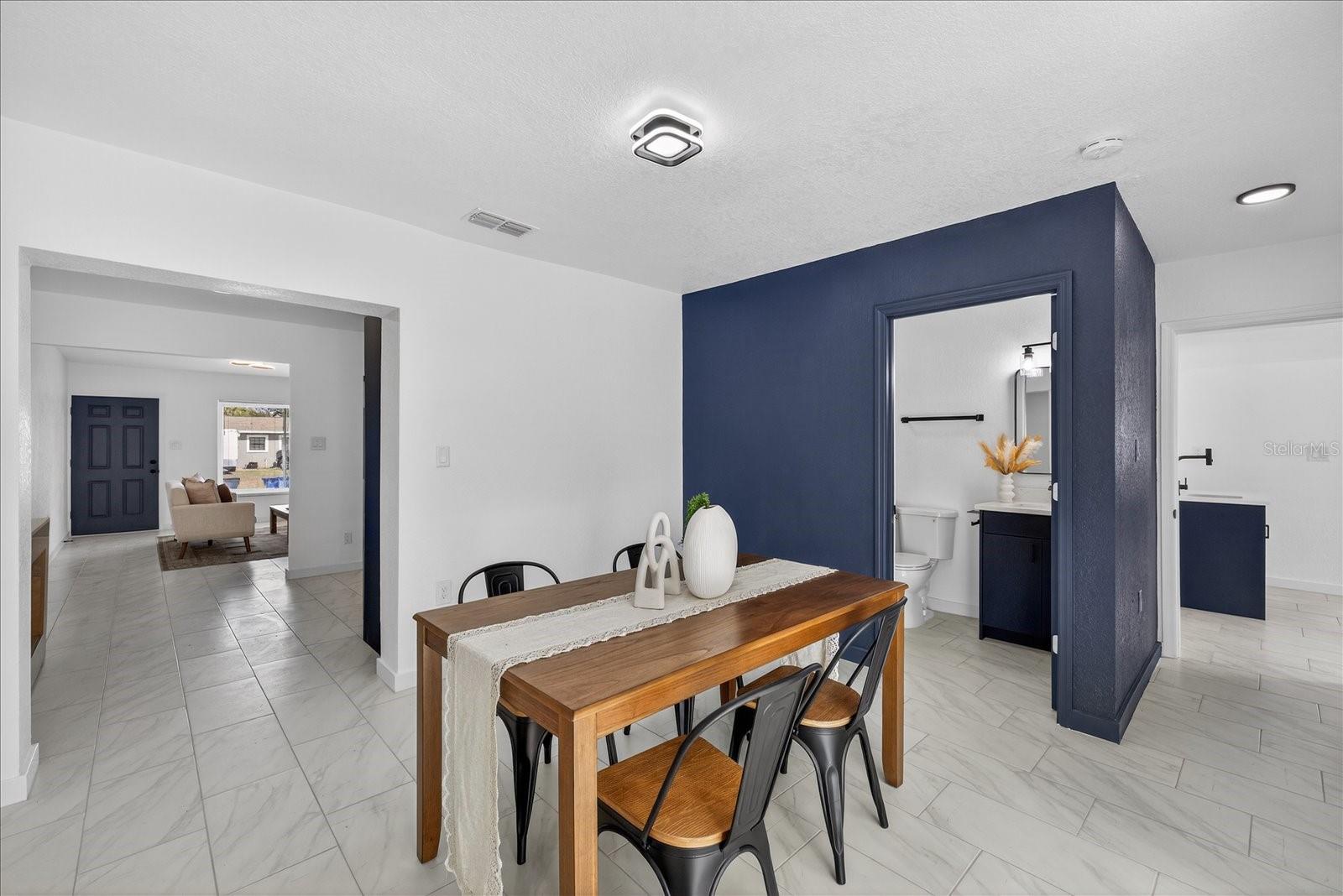 Image 26 of 53 For 7806 Jamaica Street