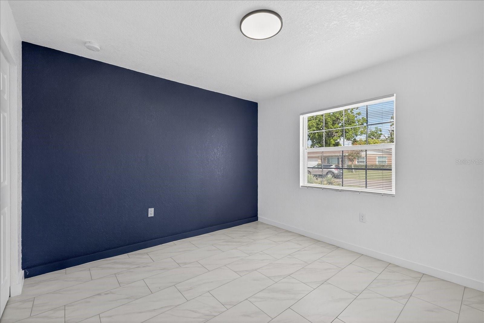 Image 32 of 53 For 7806 Jamaica Street