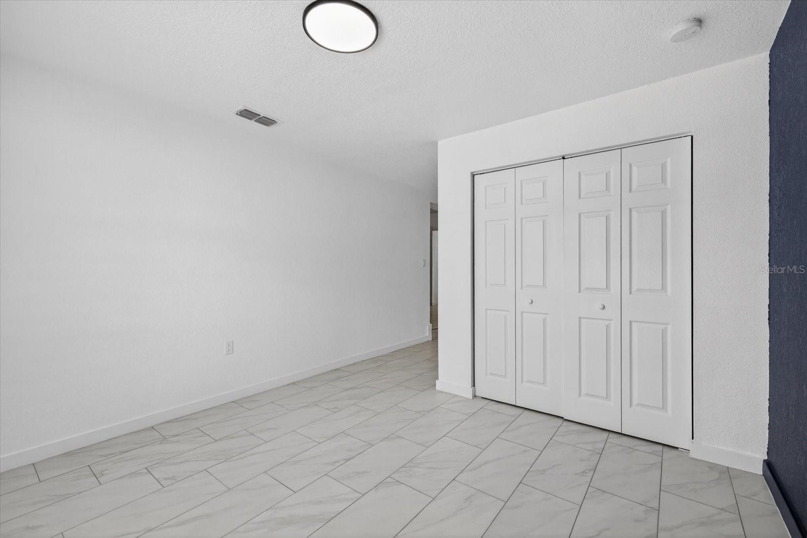 Image 33 of 53 For 7806 Jamaica Street