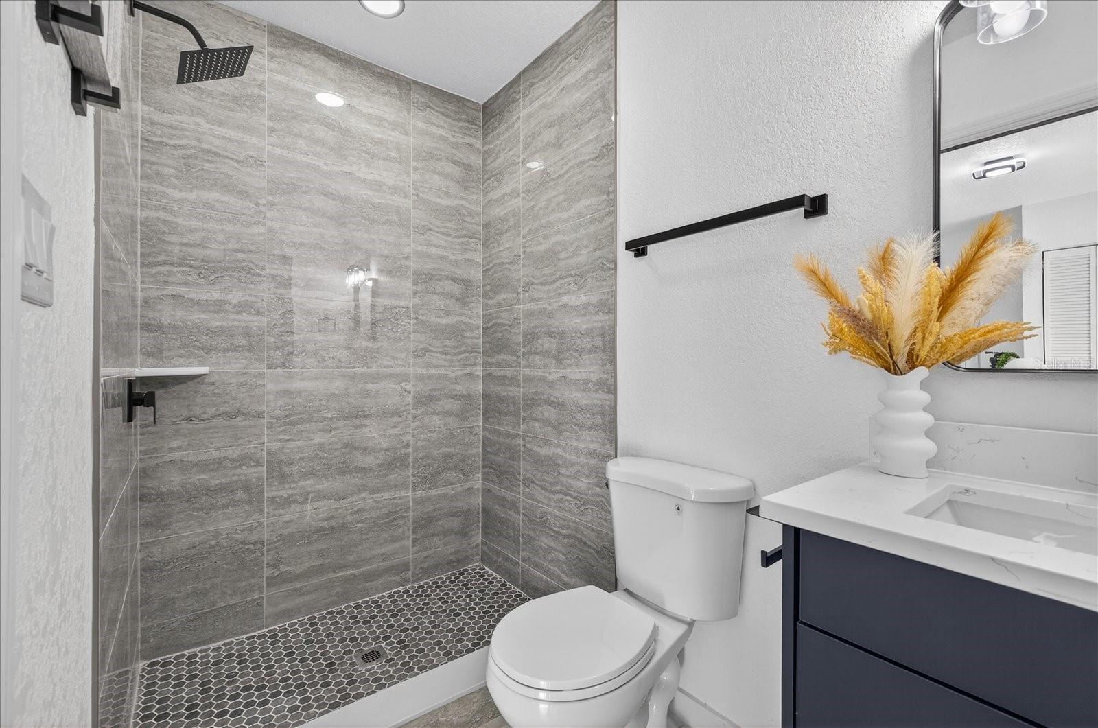 Image 39 of 53 For 7806 Jamaica Street