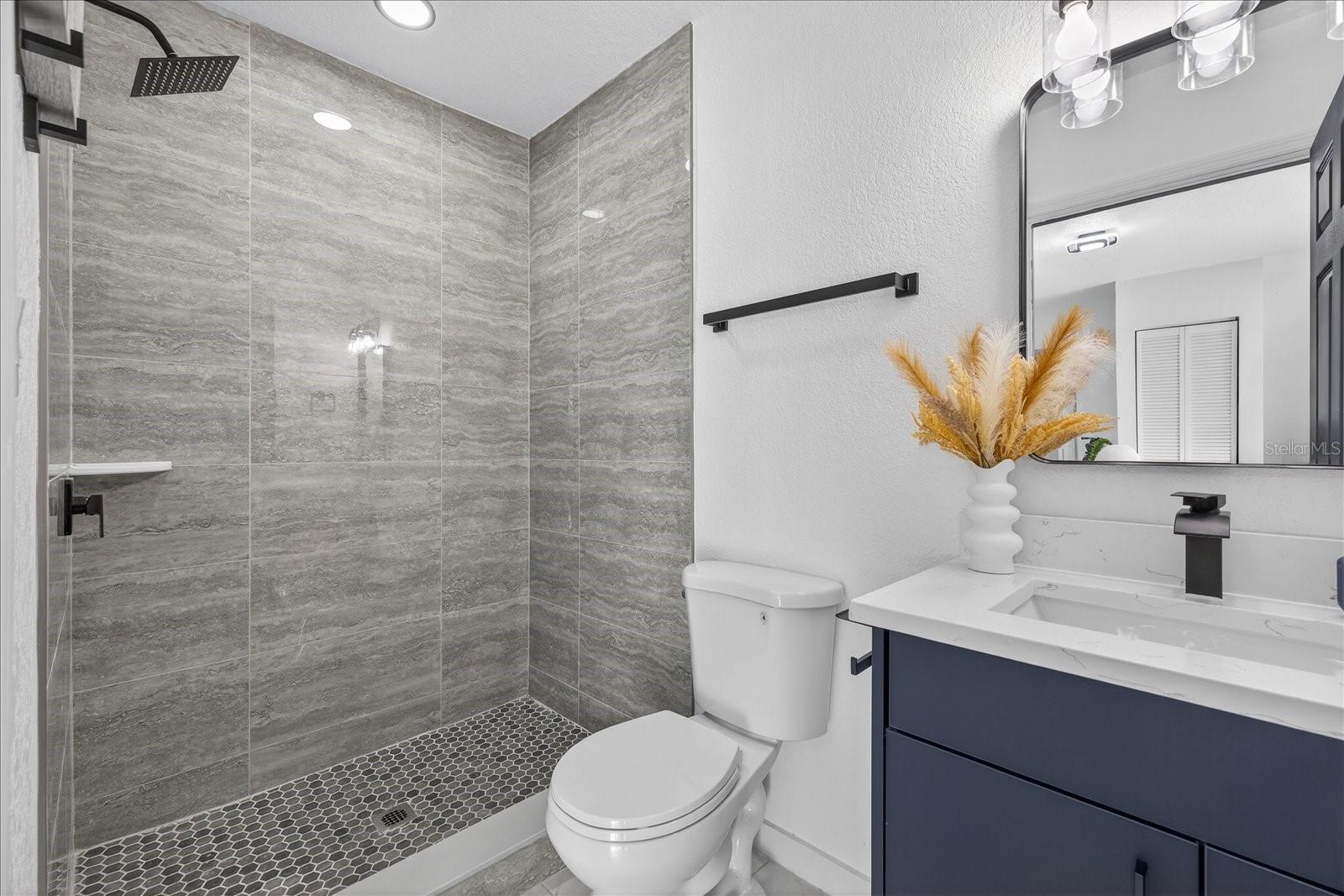 Image 40 of 53 For 7806 Jamaica Street