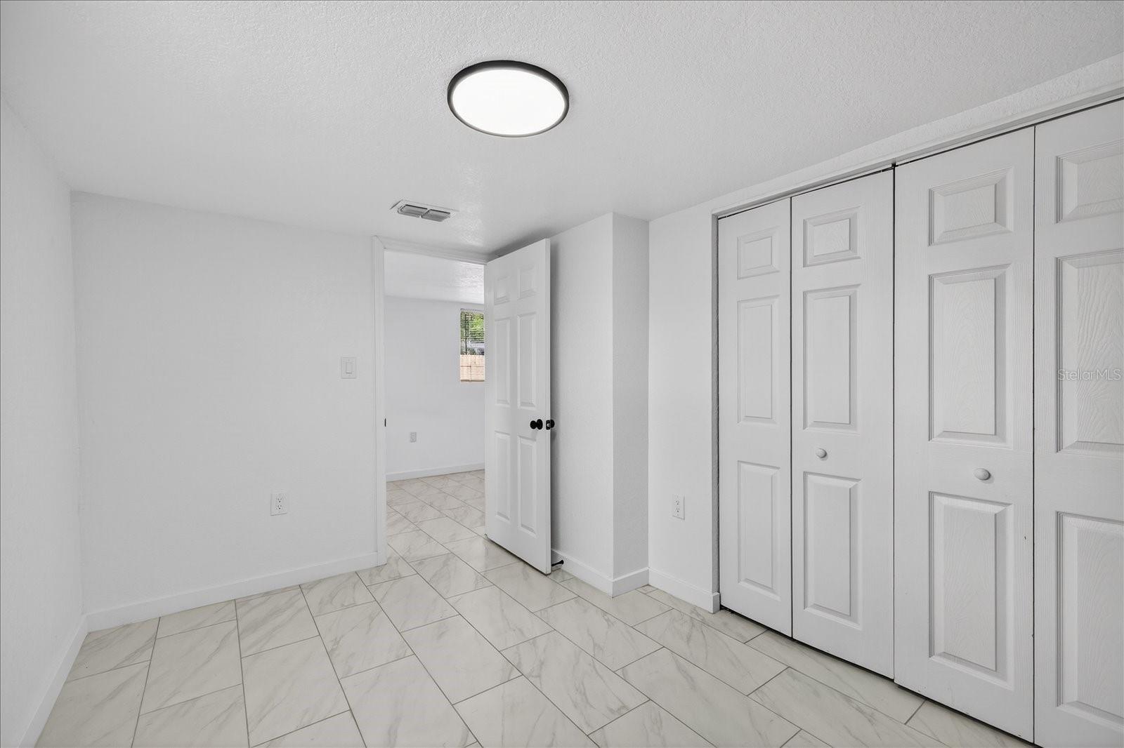 Image 46 of 53 For 7806 Jamaica Street