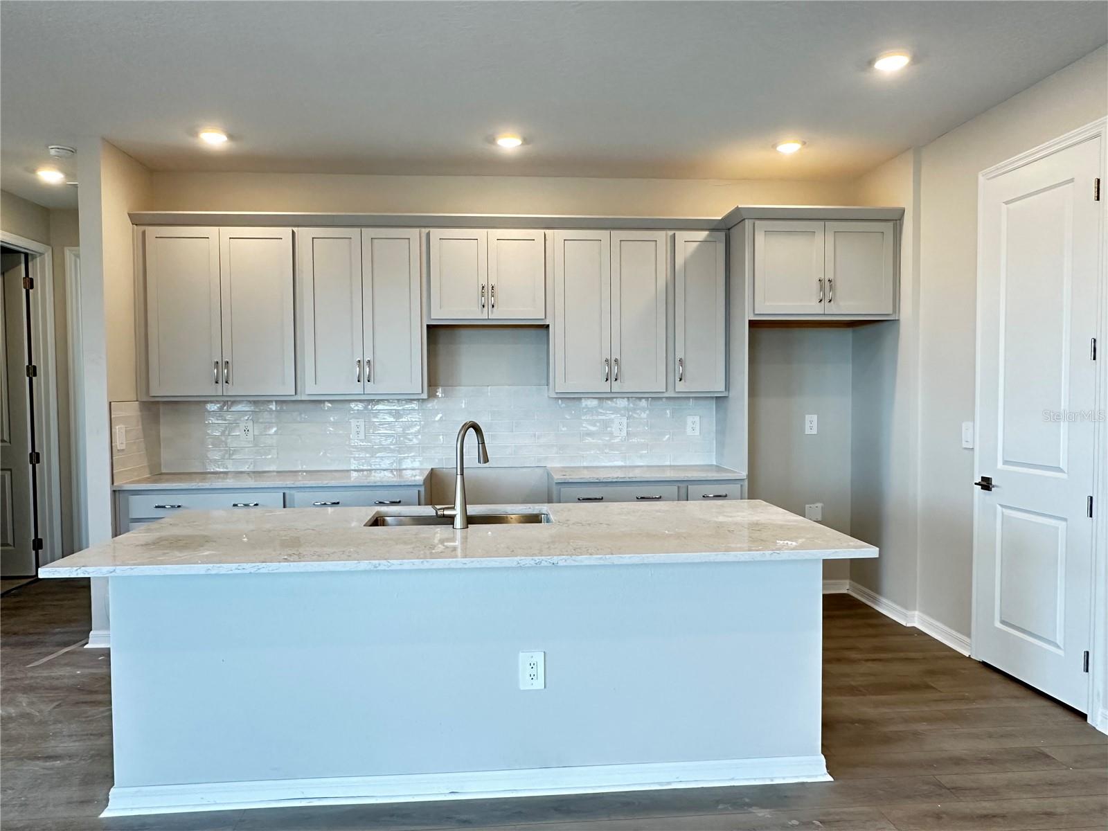 Image 14 of 23 For 5932 Fresh Flora Drive