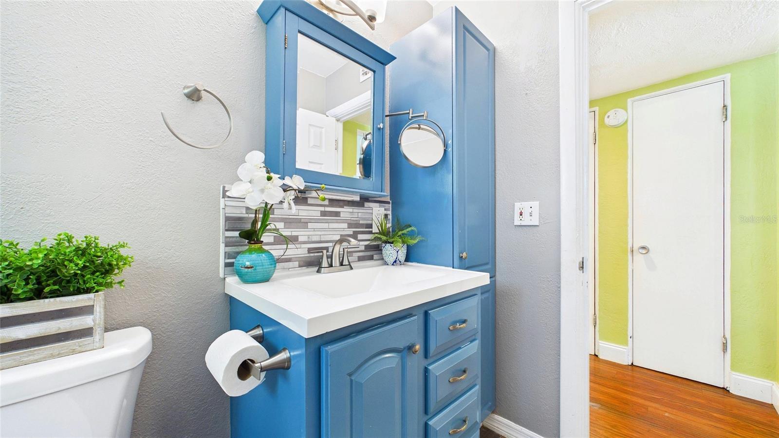 Image 25 of 48 For 6447 17th Place N