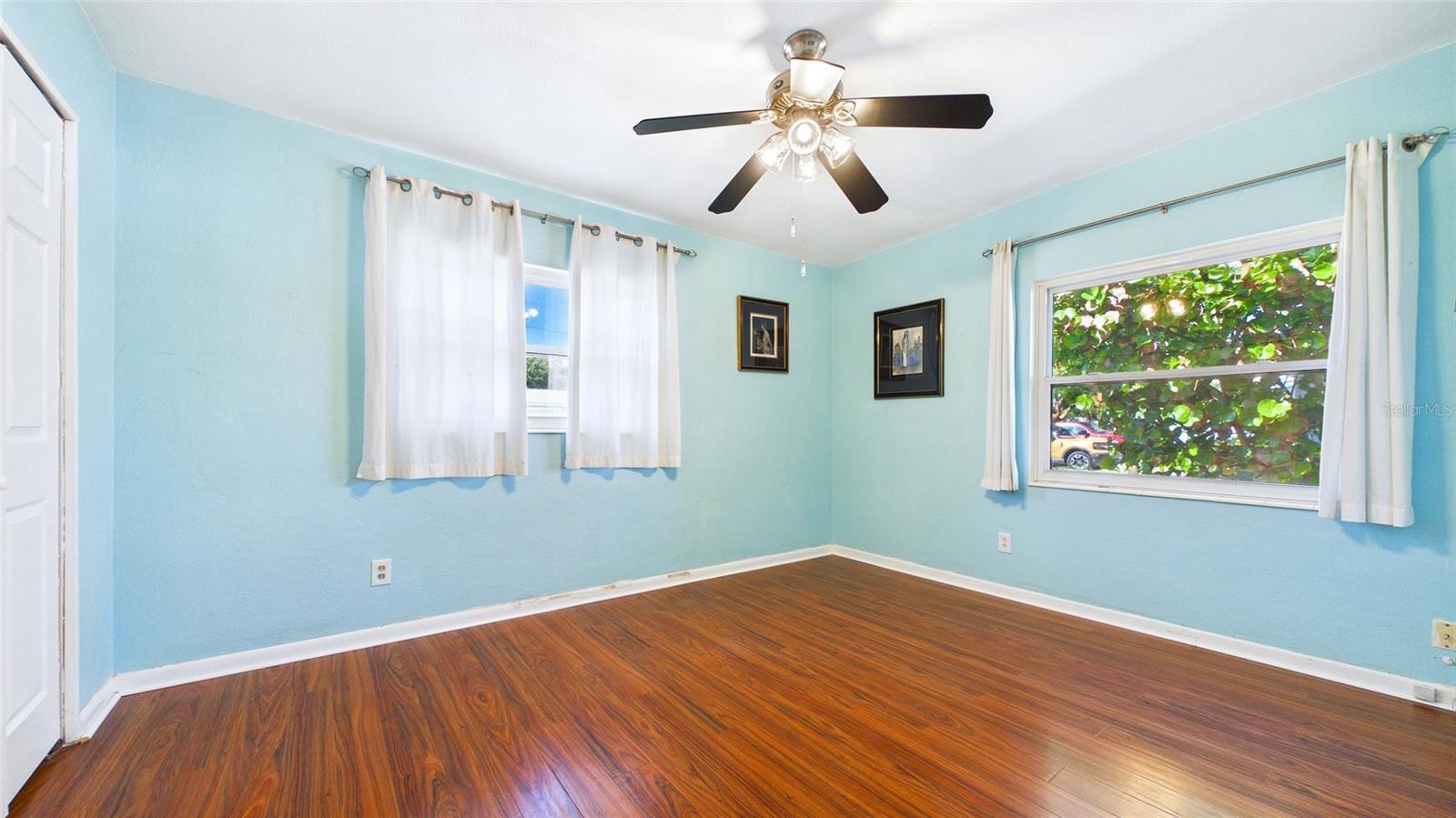 Image 26 of 48 For 6447 17th Place N