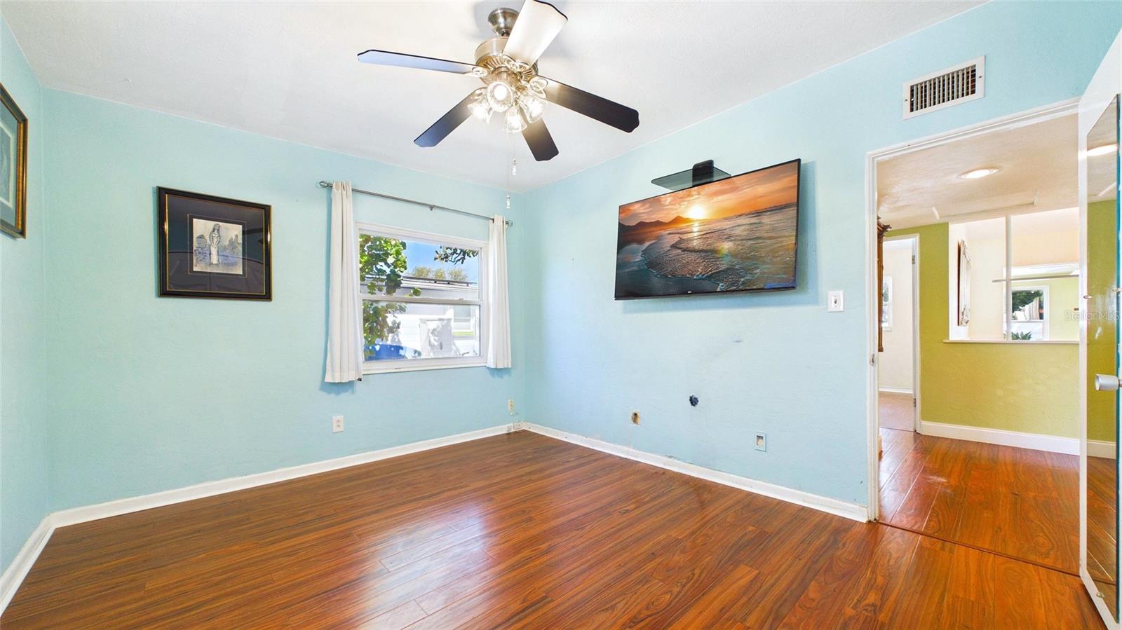 Image 27 of 48 For 6447 17th Place N