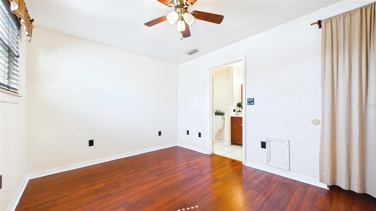 Image 29 of 48 For 6447 17th Place N