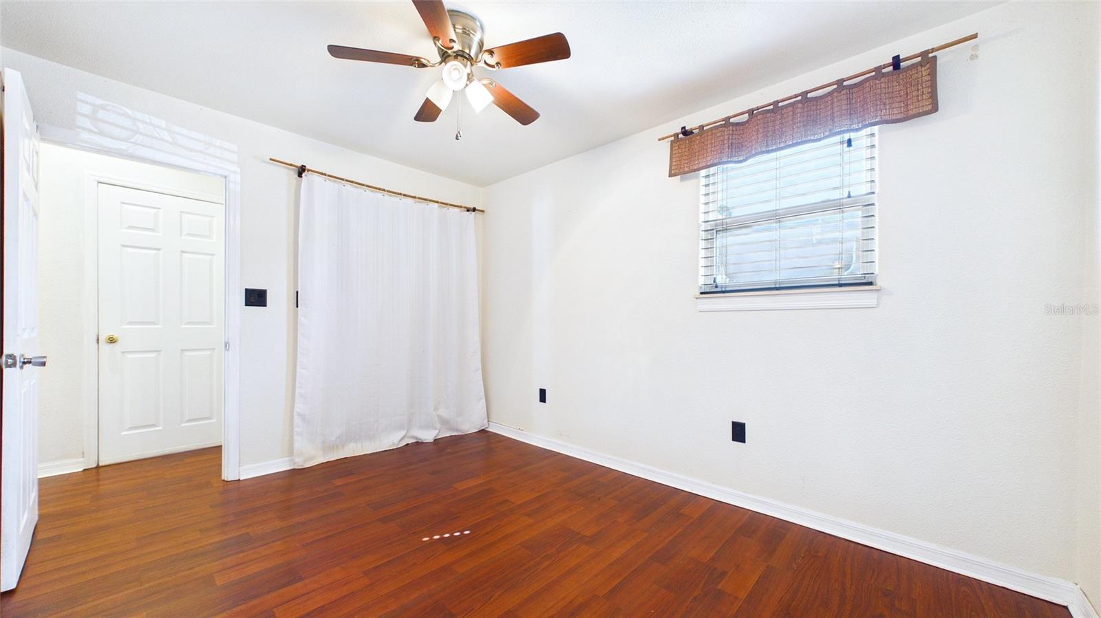 Image 31 of 48 For 6447 17th Place N